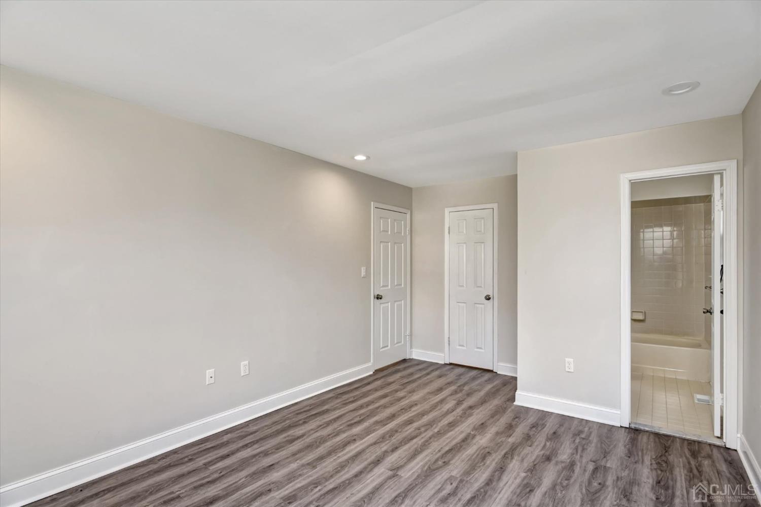 67 Nottingham Drive # 33