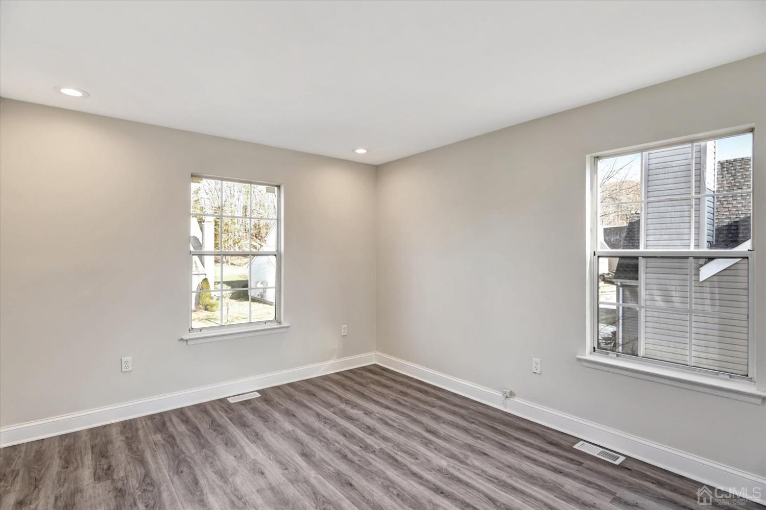 67 Nottingham Drive # 33