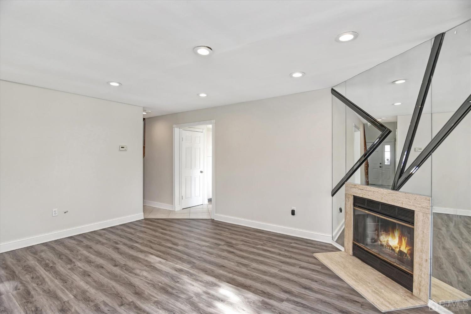 67 Nottingham Drive # 33