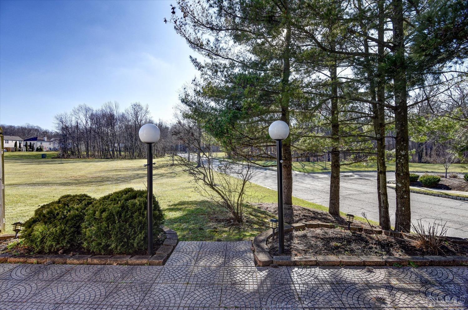 67 Nottingham Drive # 33