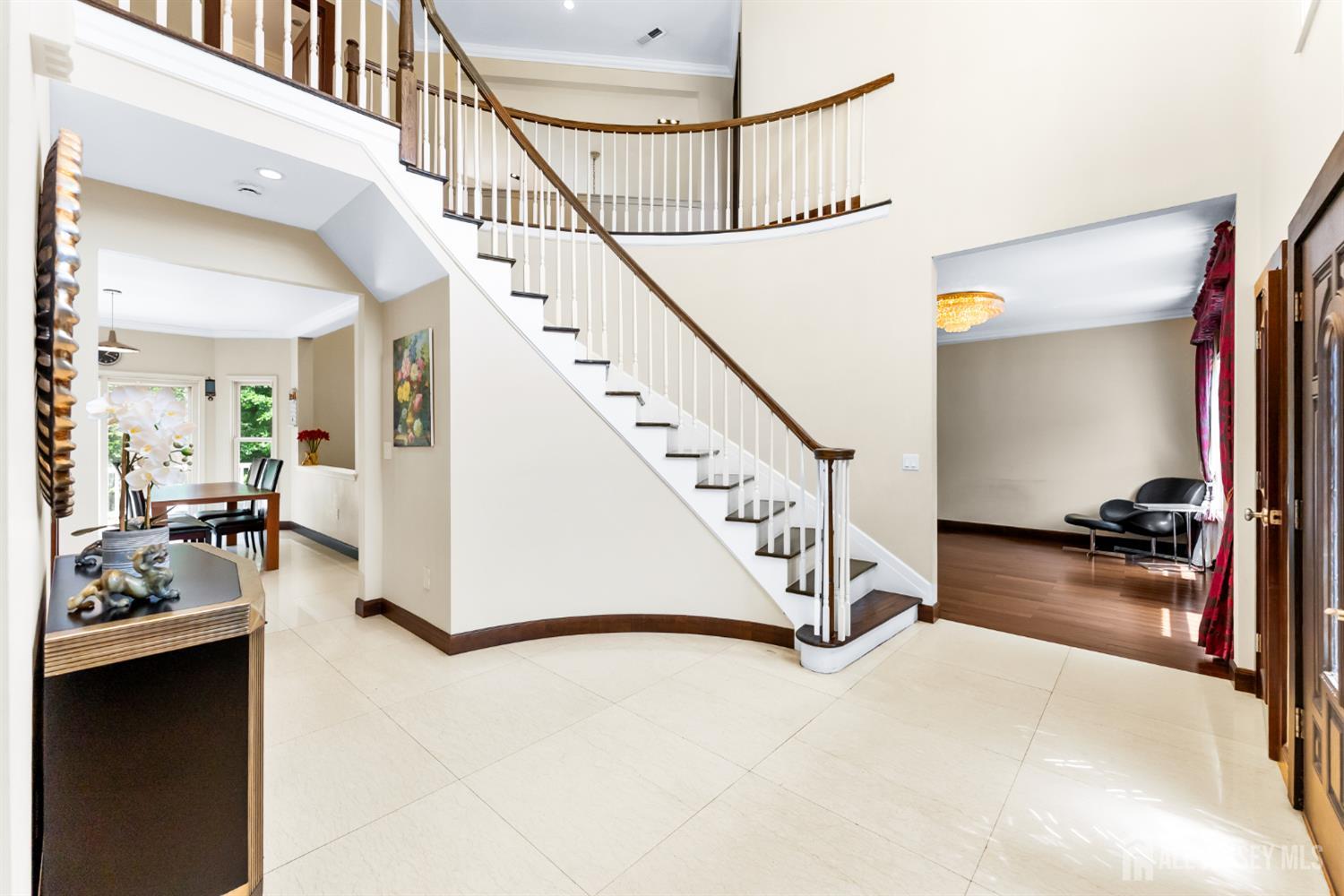 16 Dakota Drive