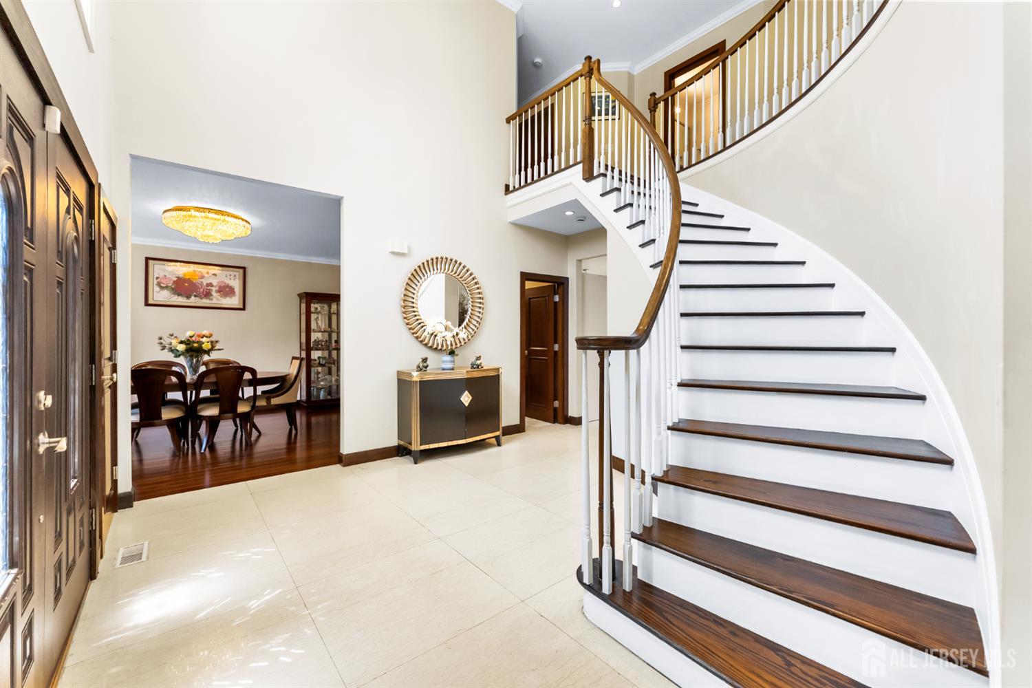 16 Dakota Drive