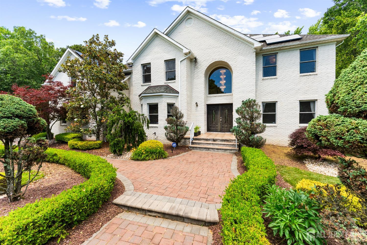 16 Dakota Drive