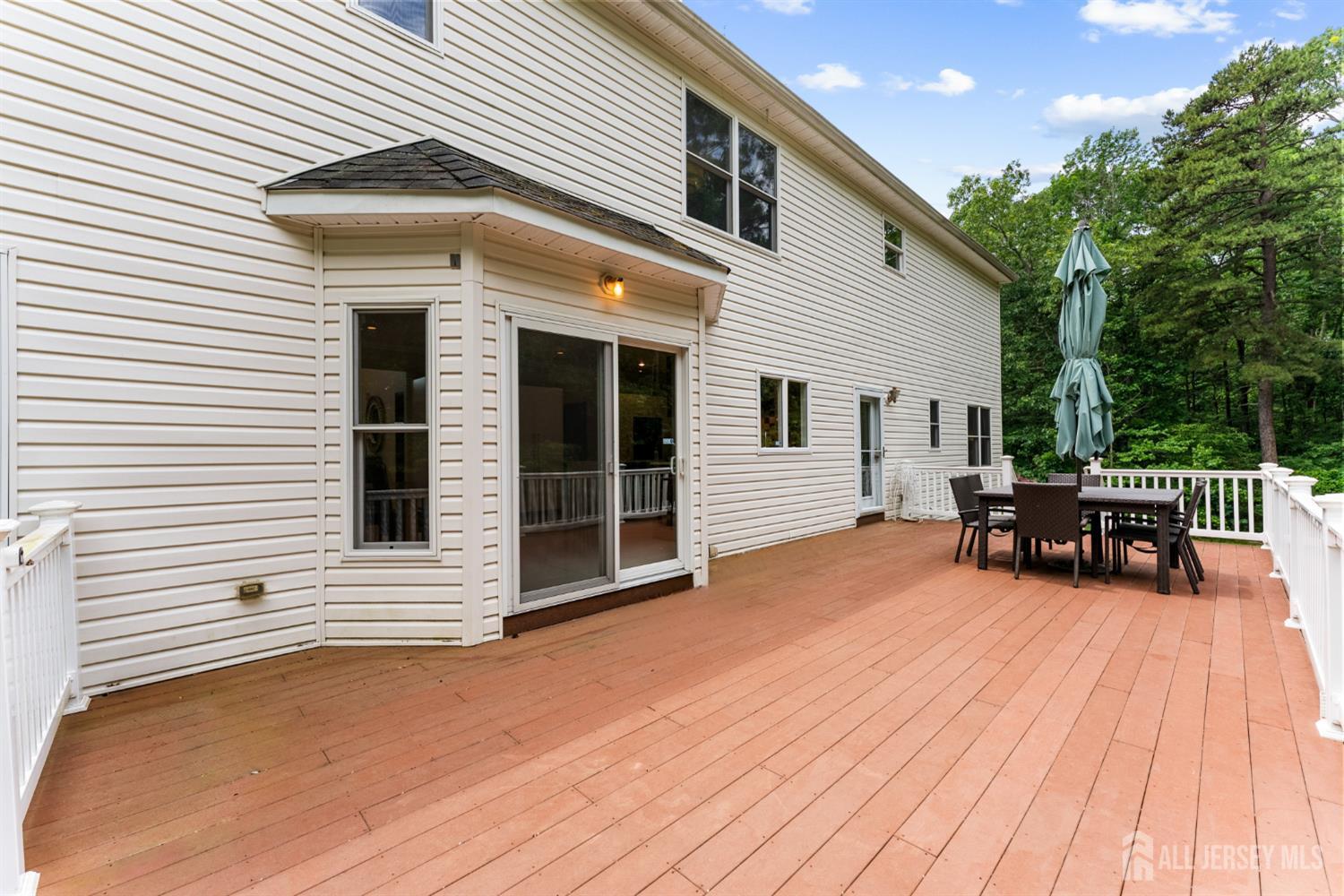 16 Dakota Drive
