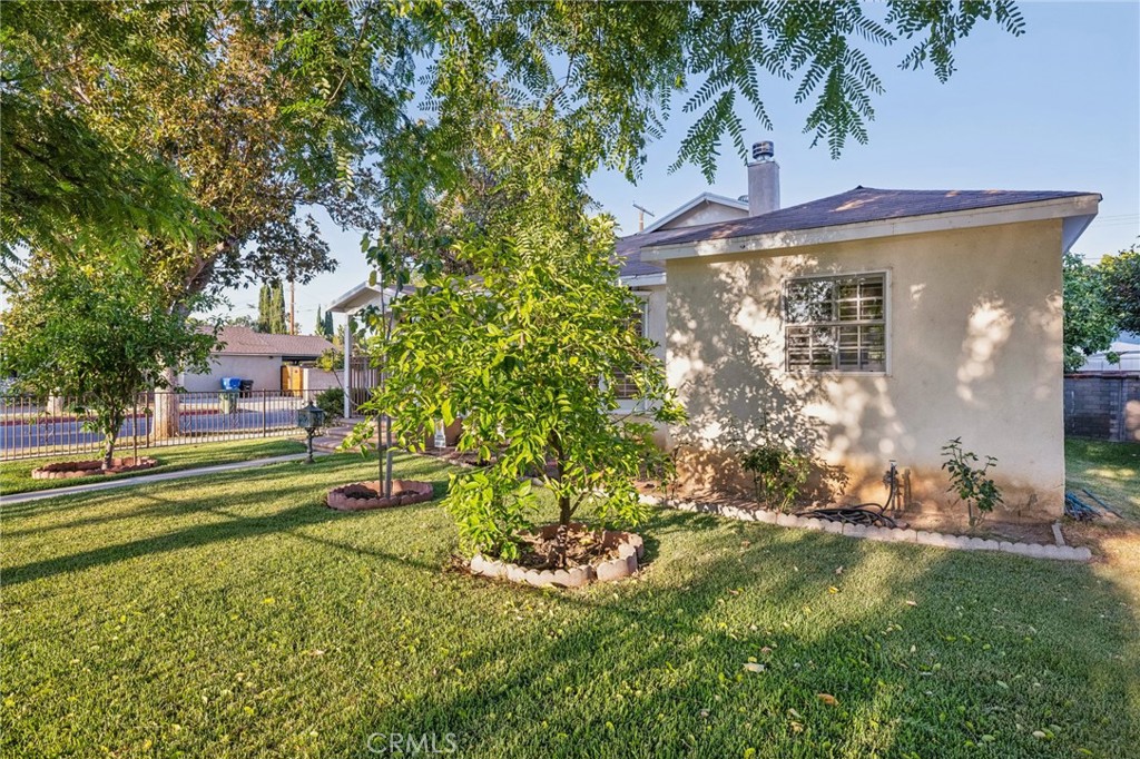 6542 Zelzah Avenue