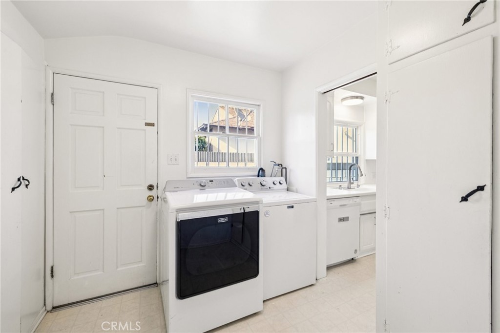 10536 Andasol Avenue