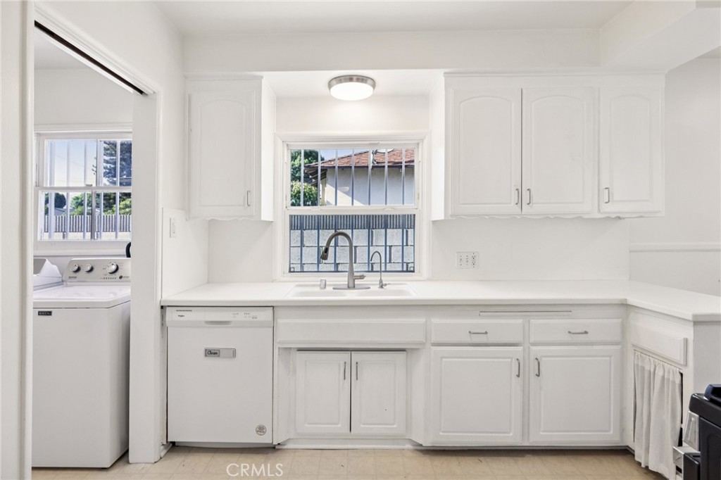 10536 Andasol Avenue