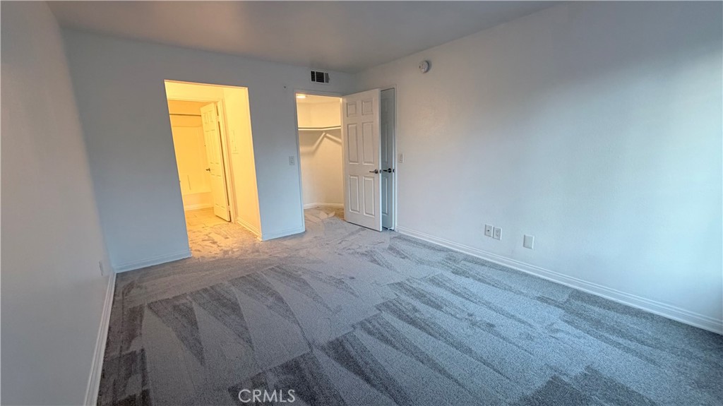 5535 Canoga Avenue 204