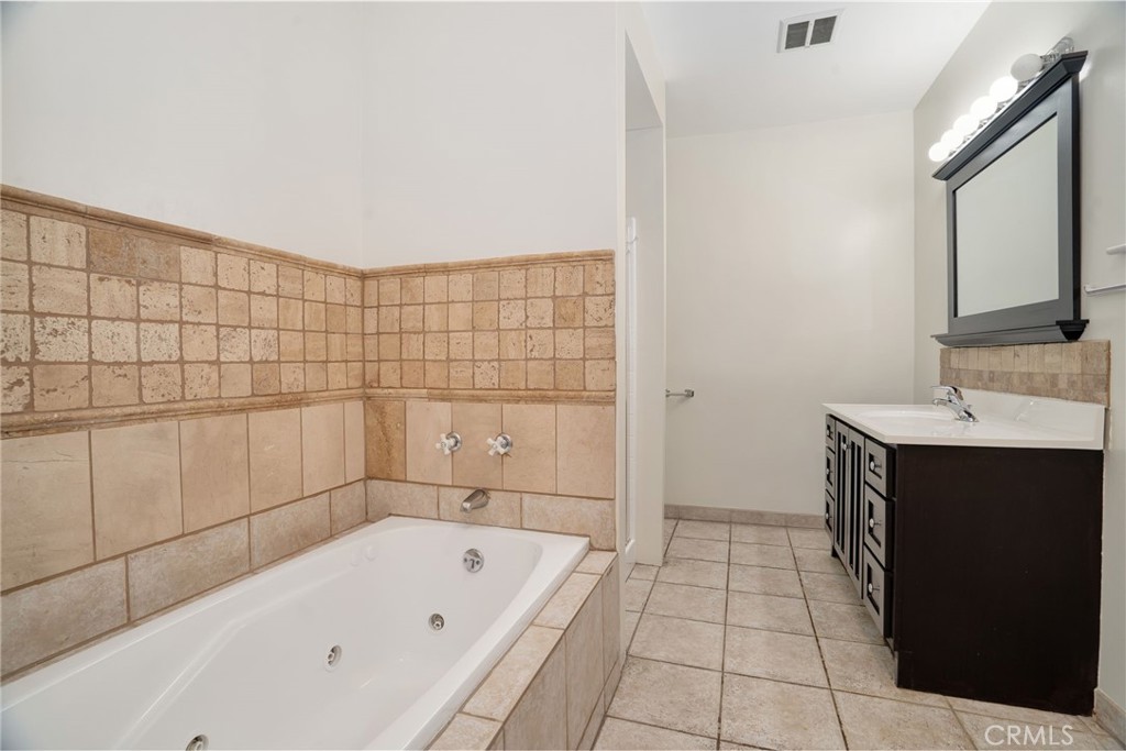 17329 Burbank Boulevard