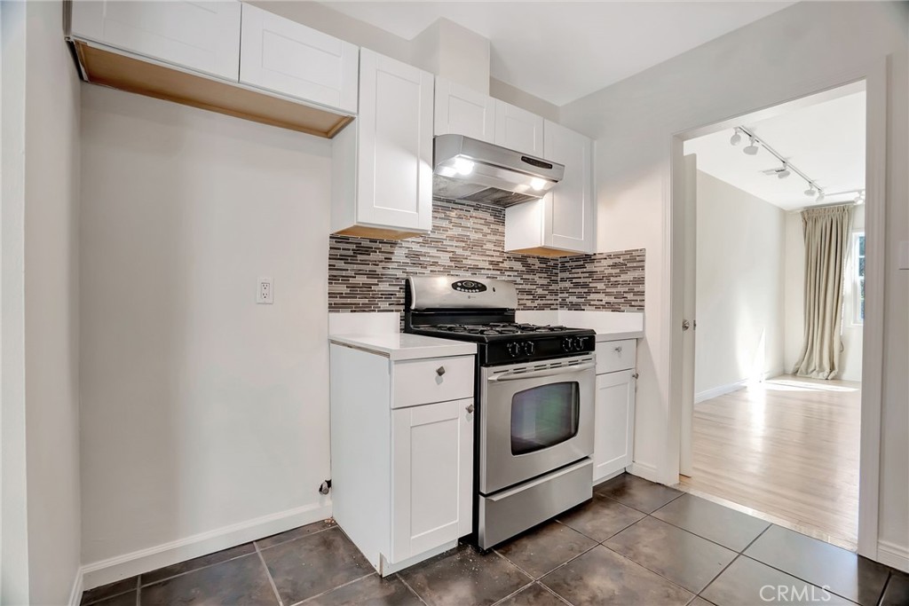 17329 Burbank Boulevard