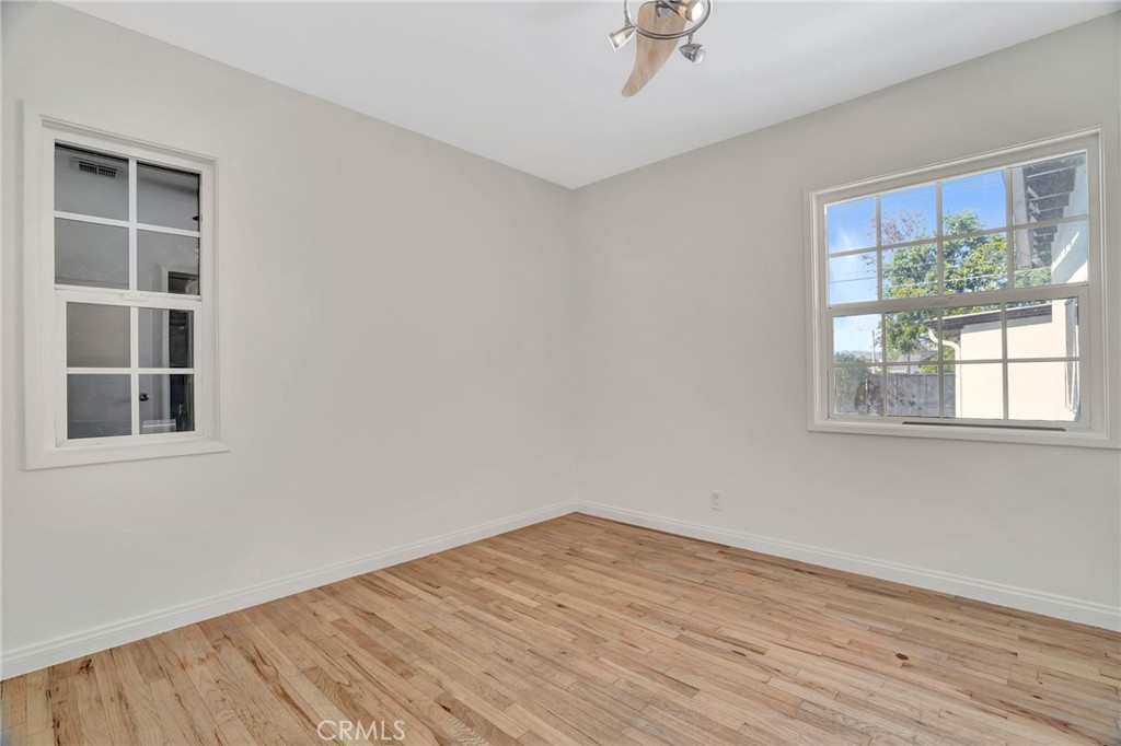 17329 Burbank Boulevard