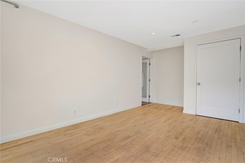 17329 Burbank Boulevard