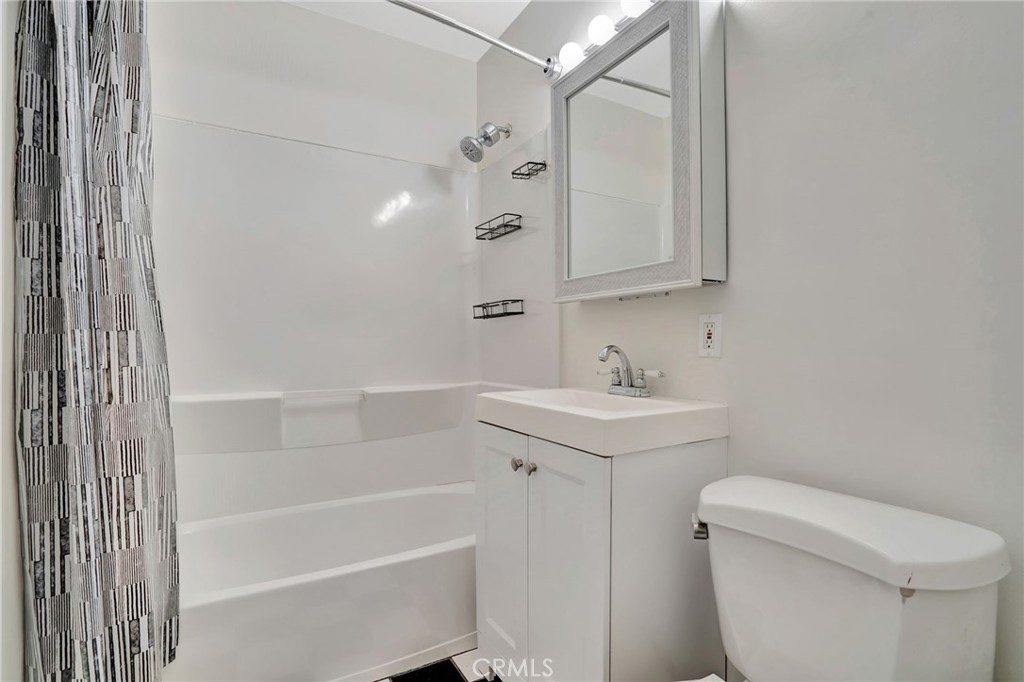 17329 Burbank Boulevard