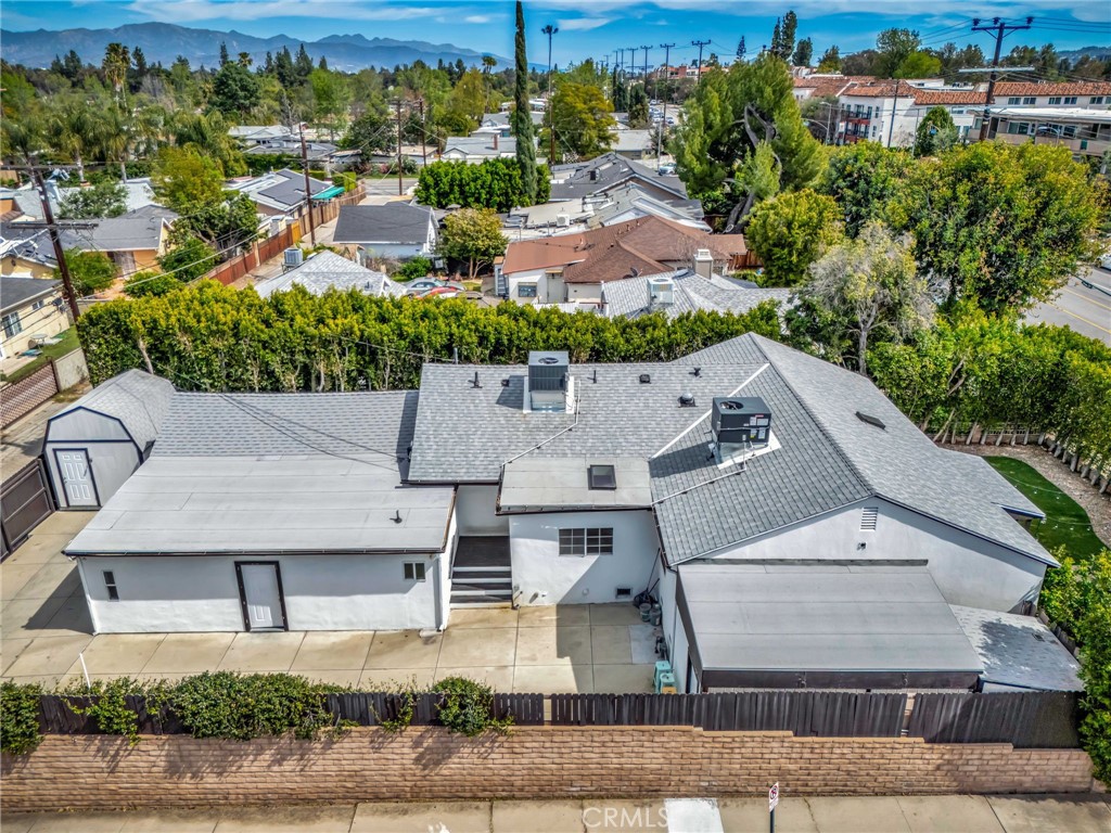 17329 Burbank Boulevard