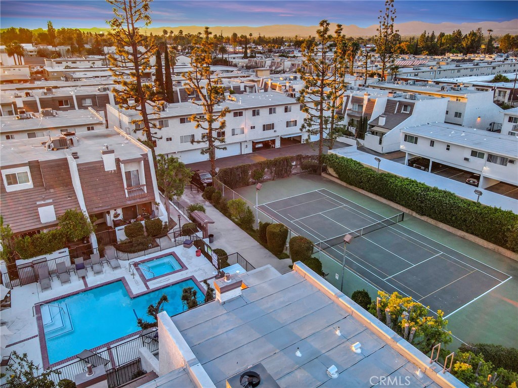18360 Collins L