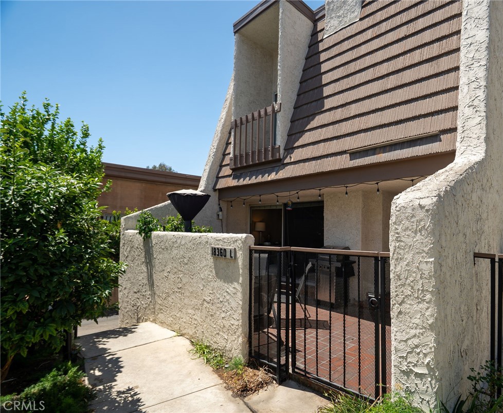 18360 Collins L