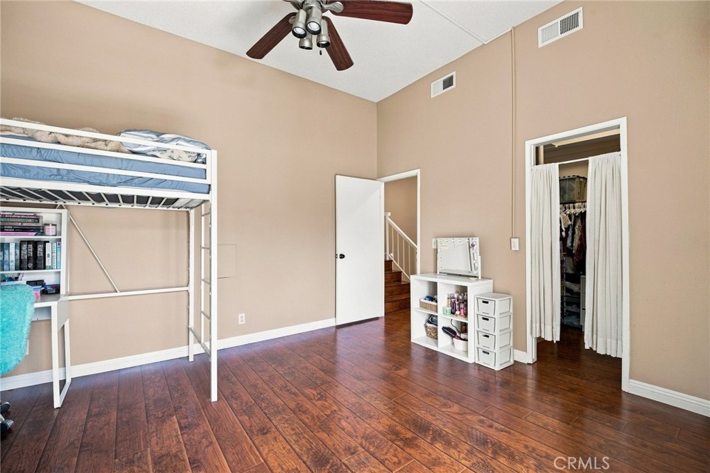 18360 Collins L