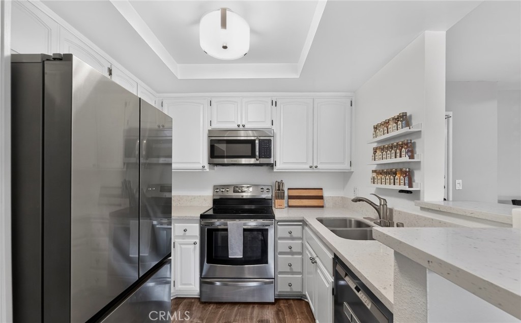 22100 Burbank Boulevard 333-D