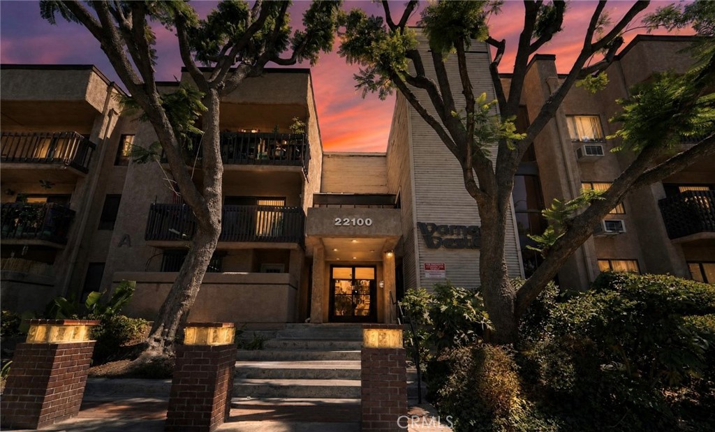 22100 Burbank Boulevard 333-D