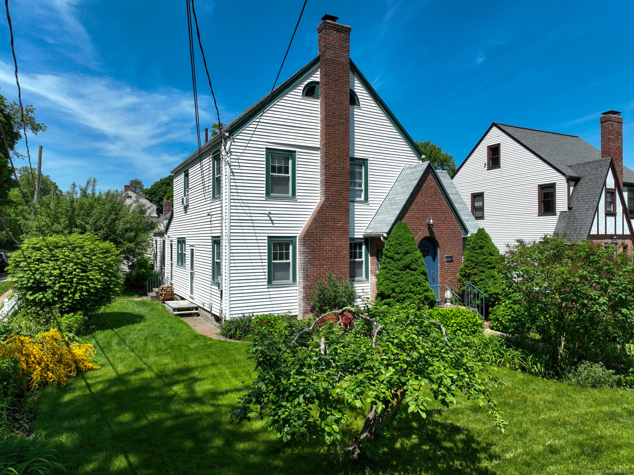 214 Warrenton Avenue
