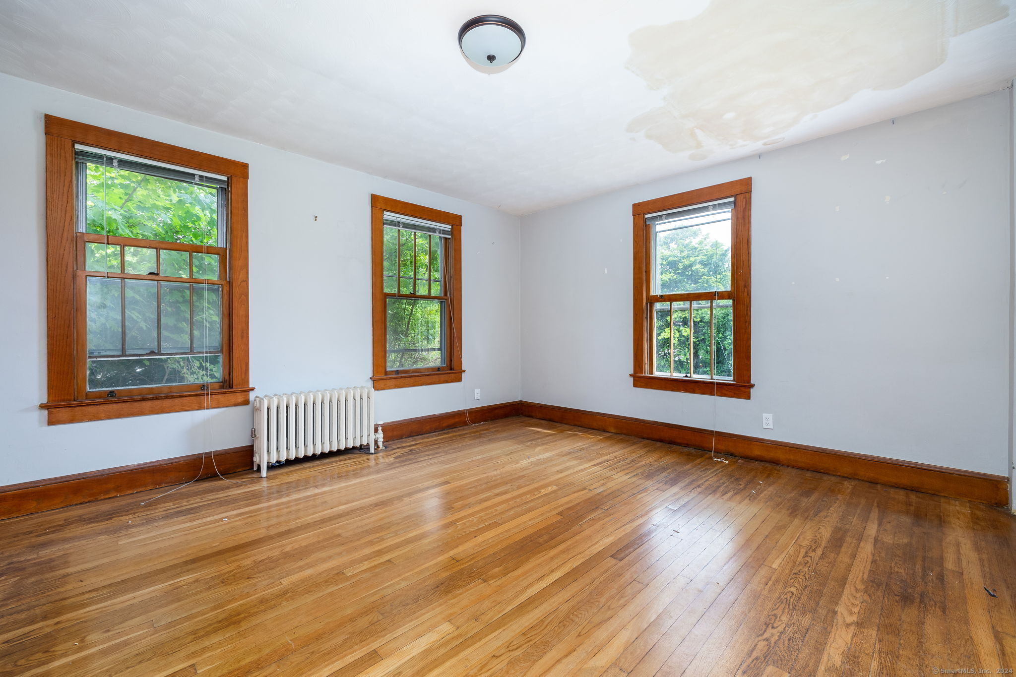 366 Pleasant Street
