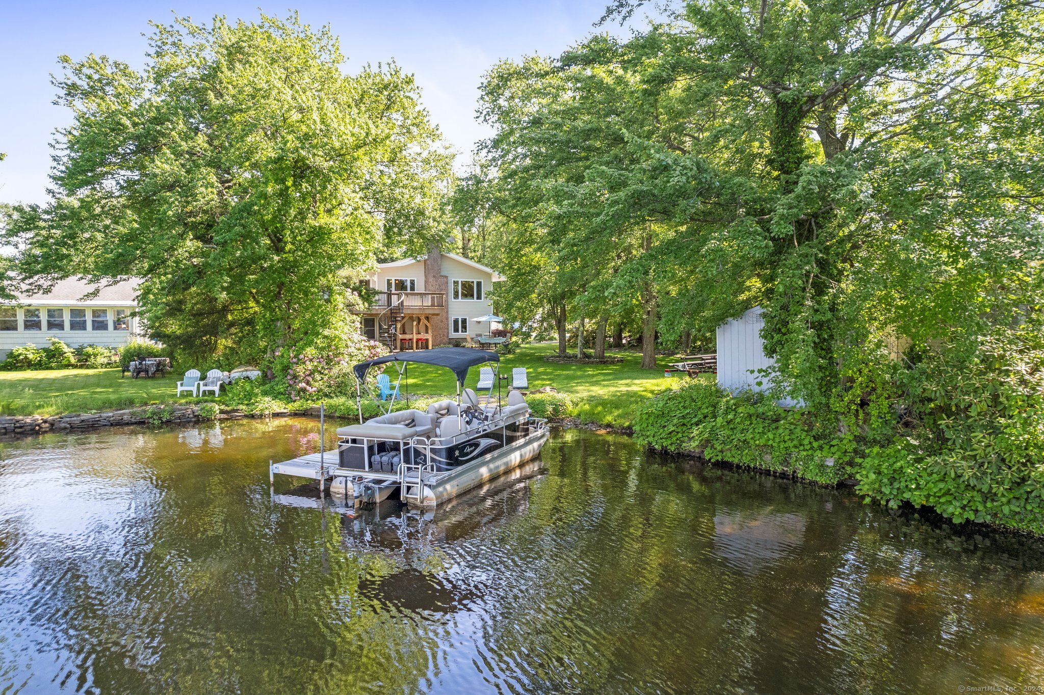 1 Lakeside Circle