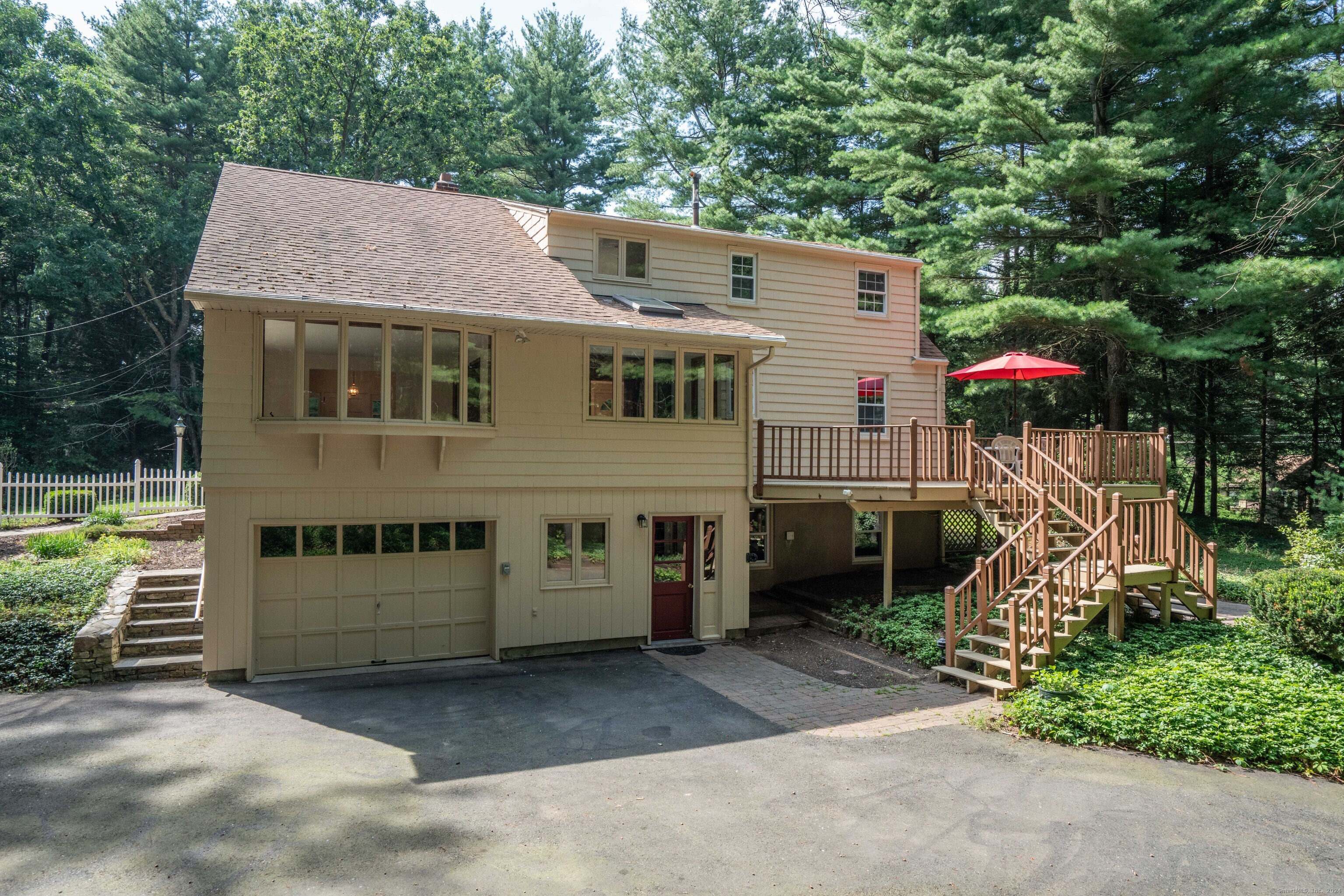 2 Howard Street
