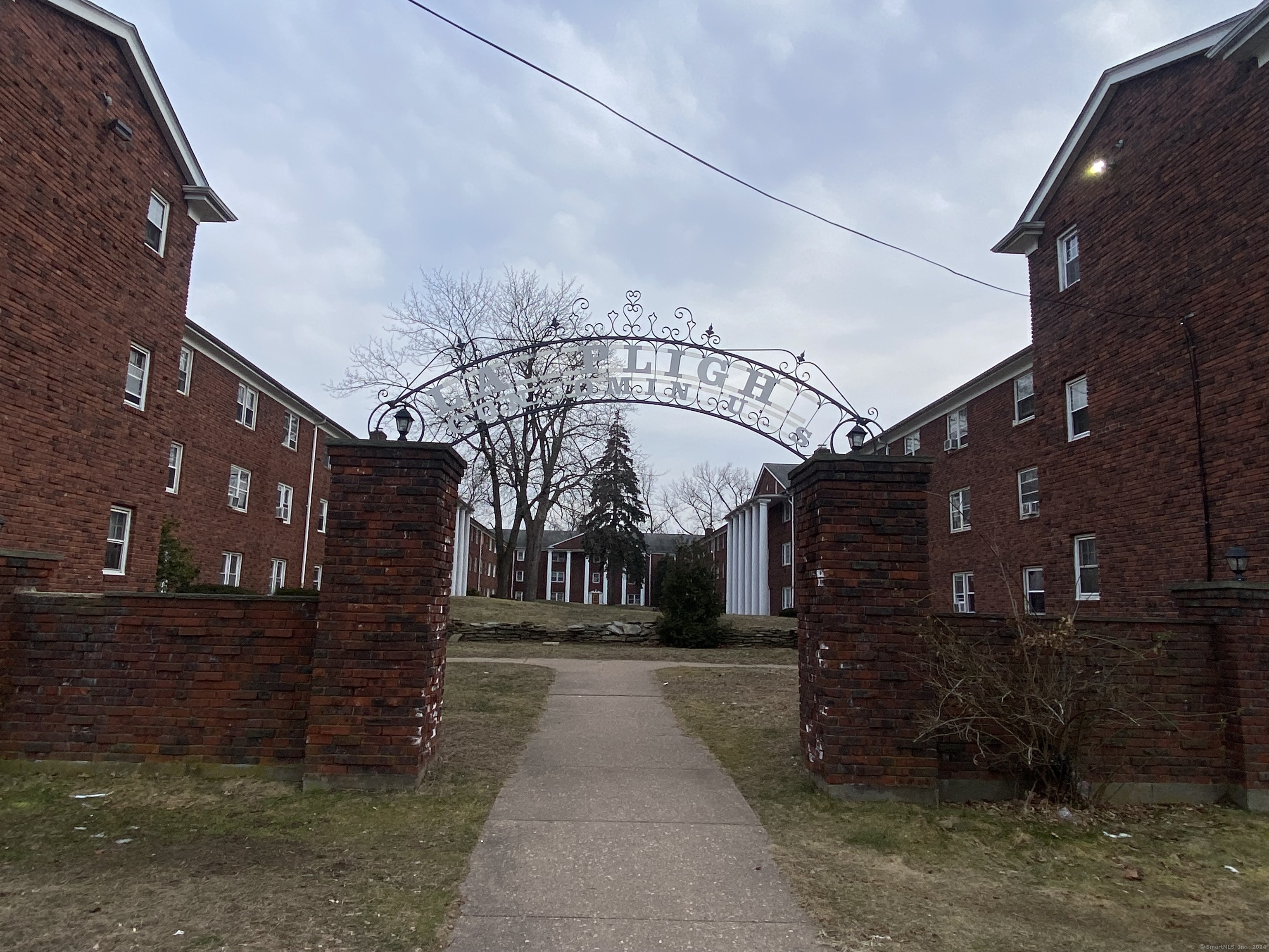 509 Burnside Avenue APT C9