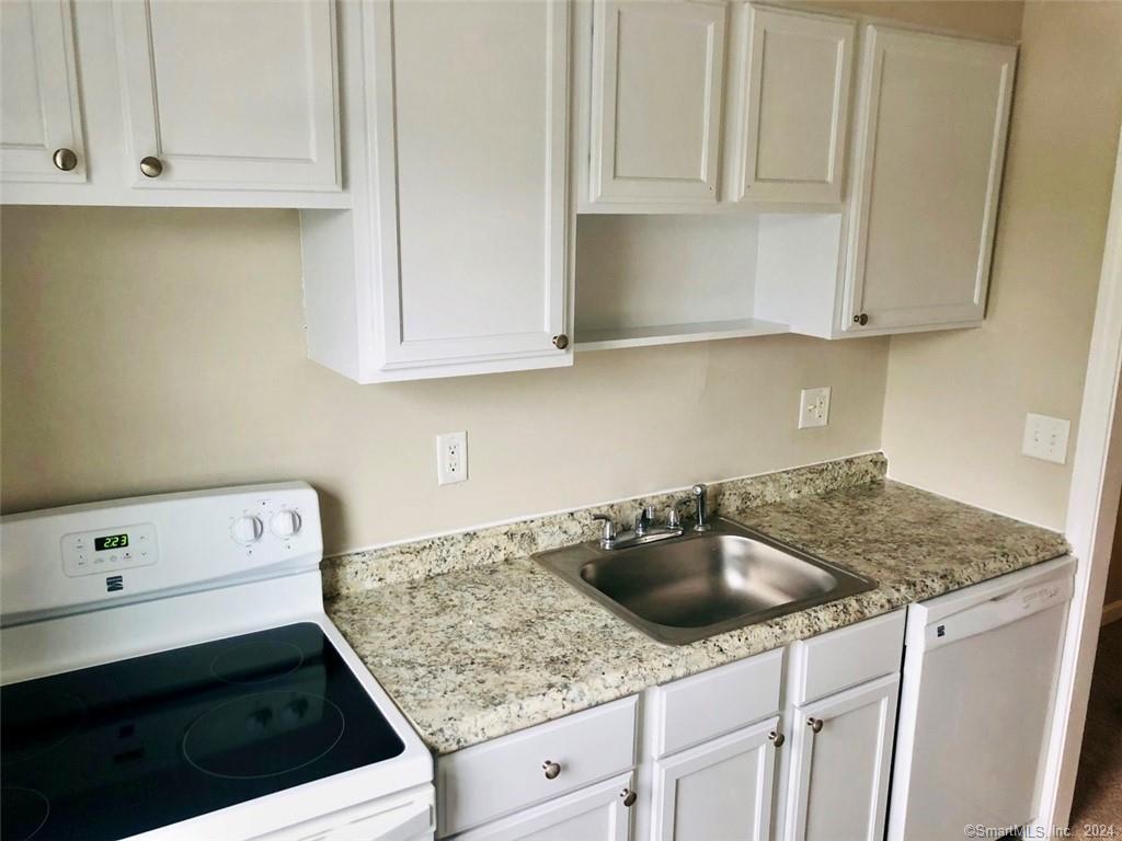 509 Burnside Avenue APT C9