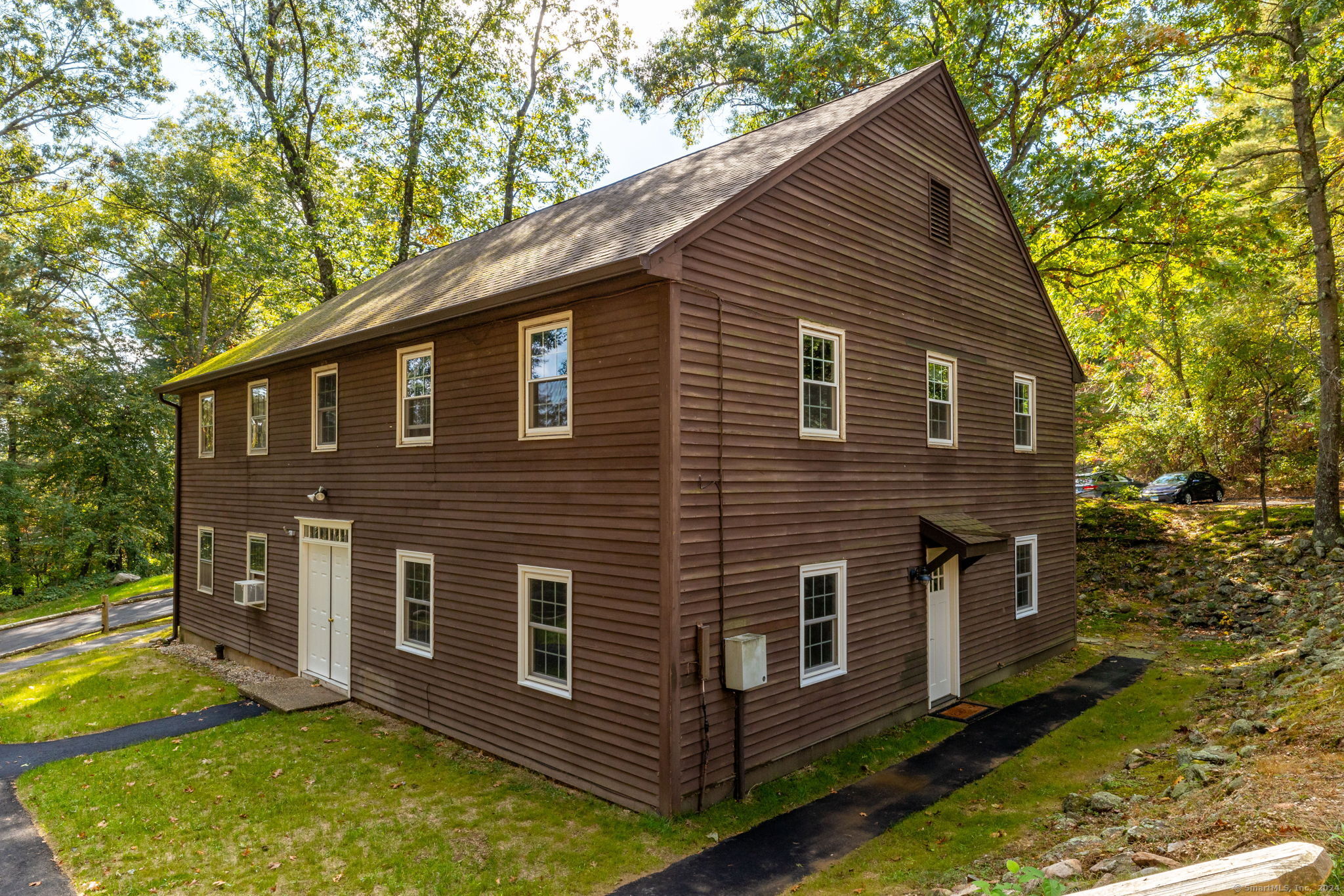 239 Old Farms Road APT 17B