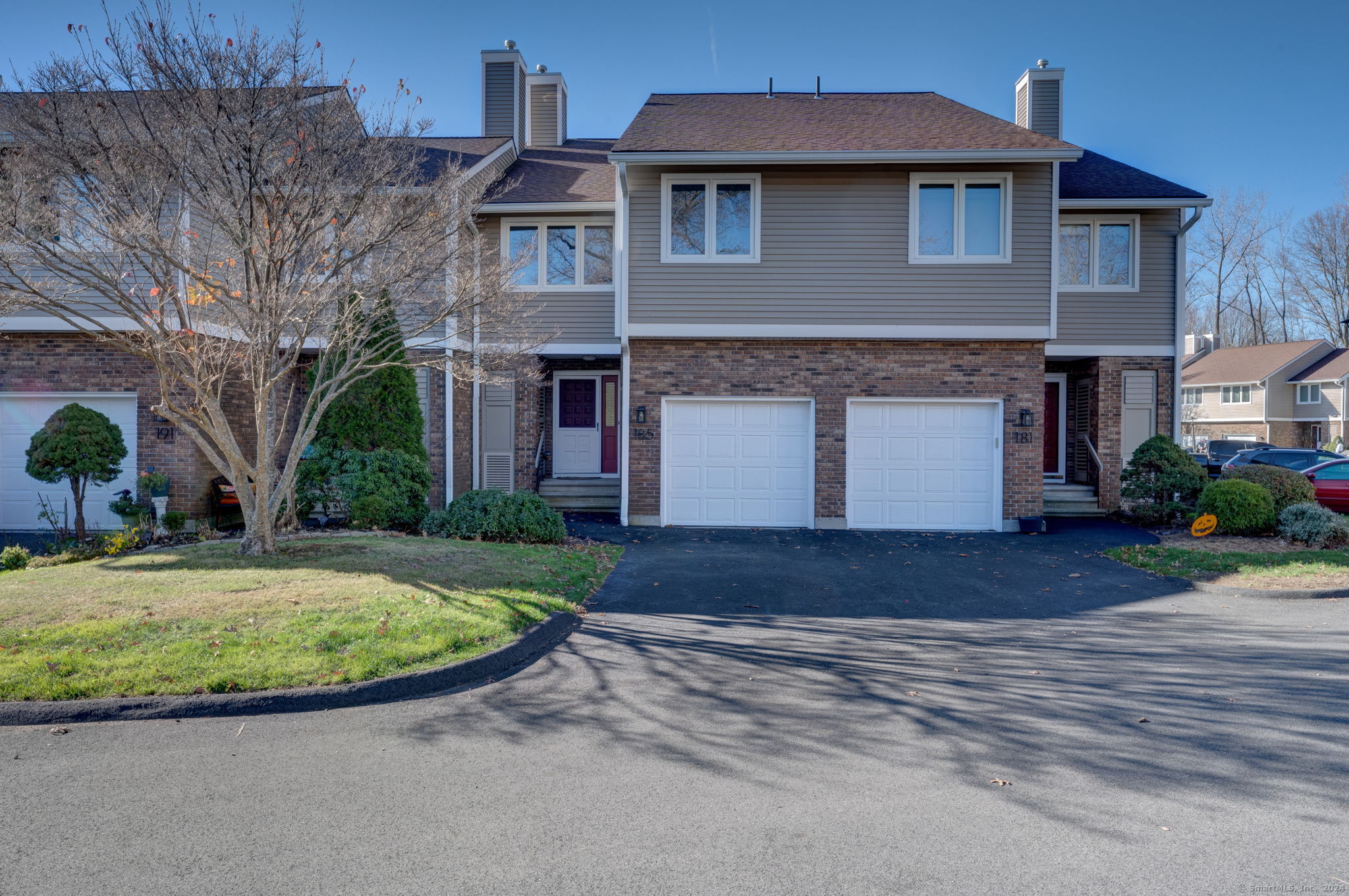185 Hunters Lane 185