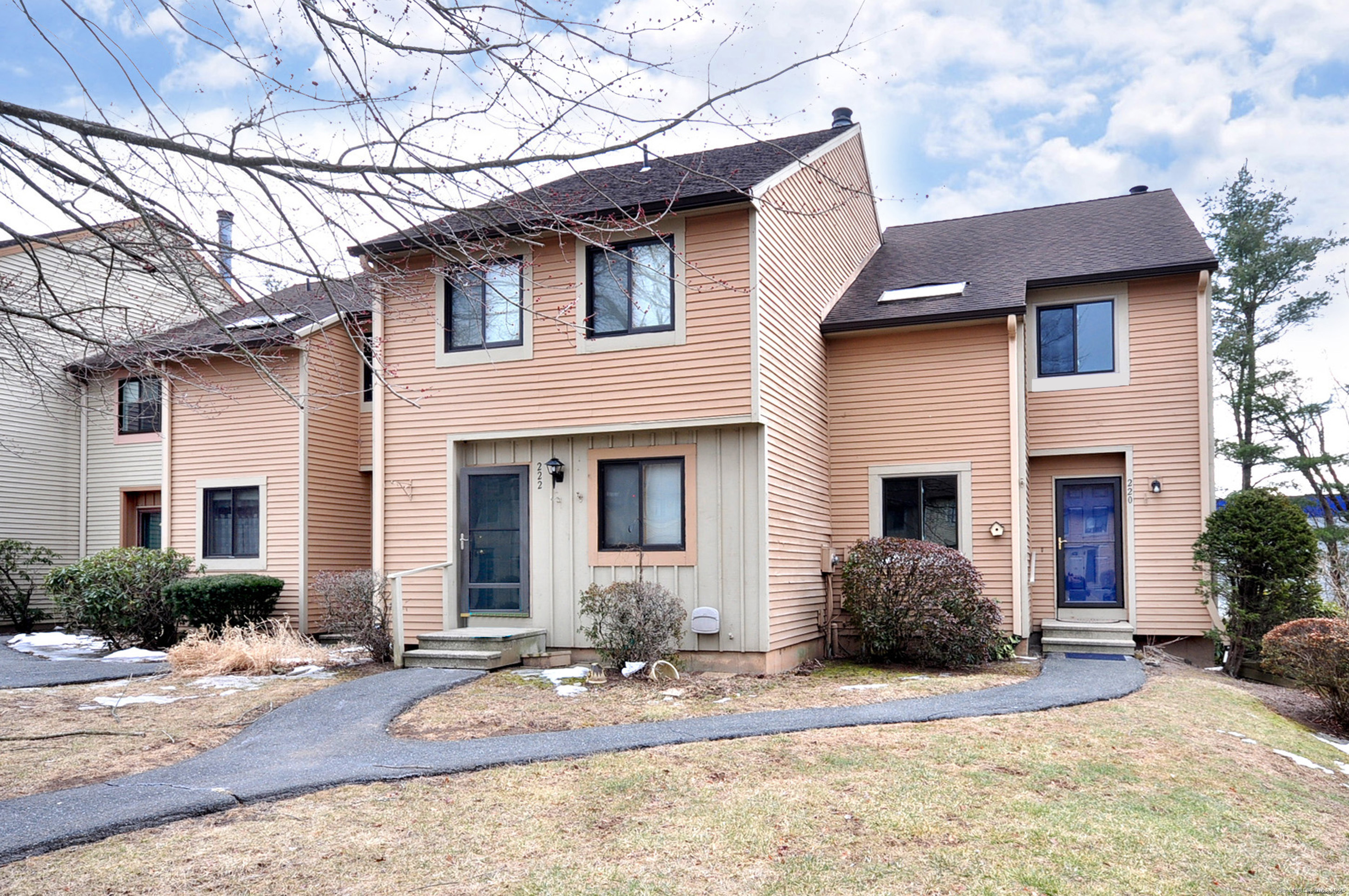 220 Adams Hill Way
