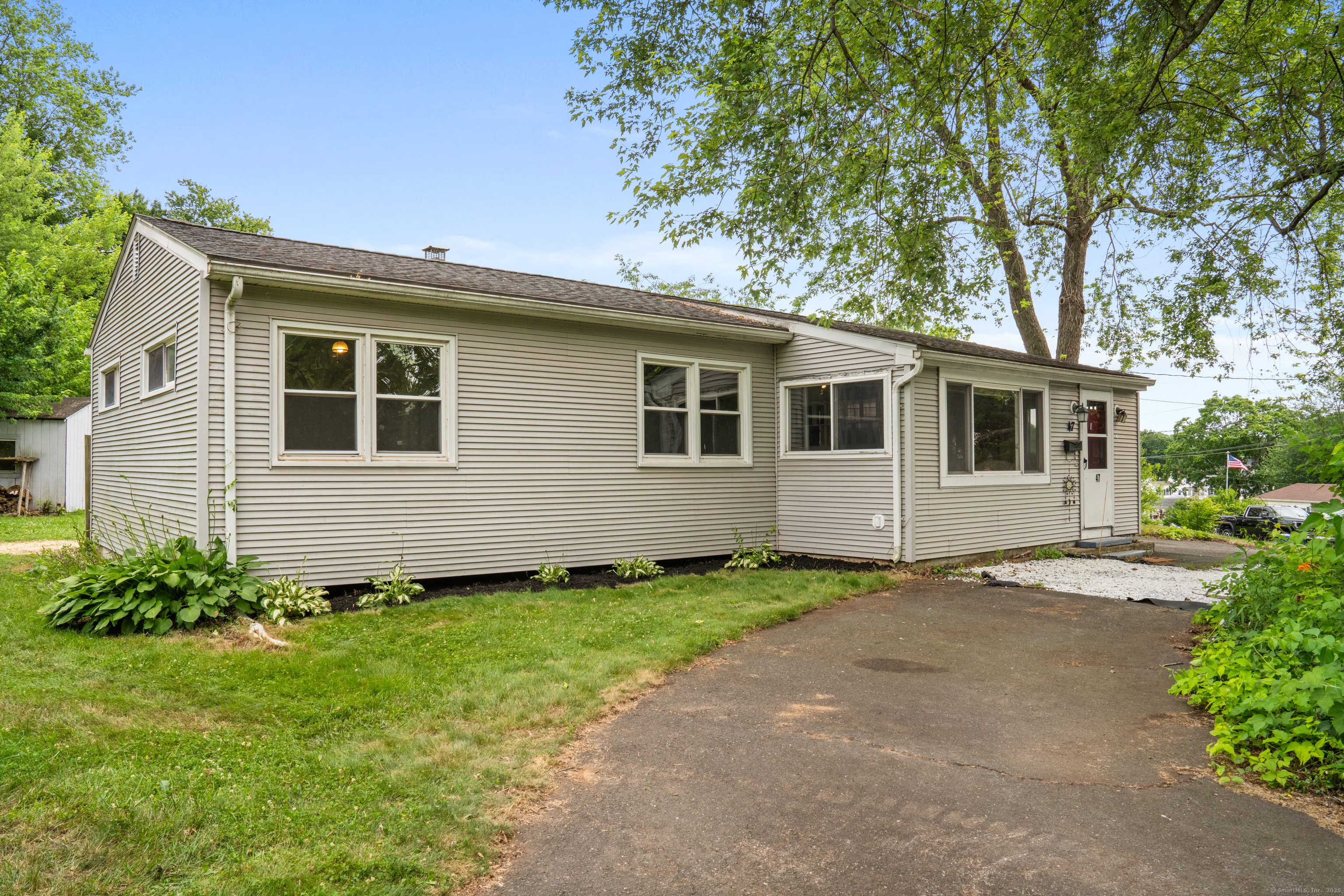47 Charter Road