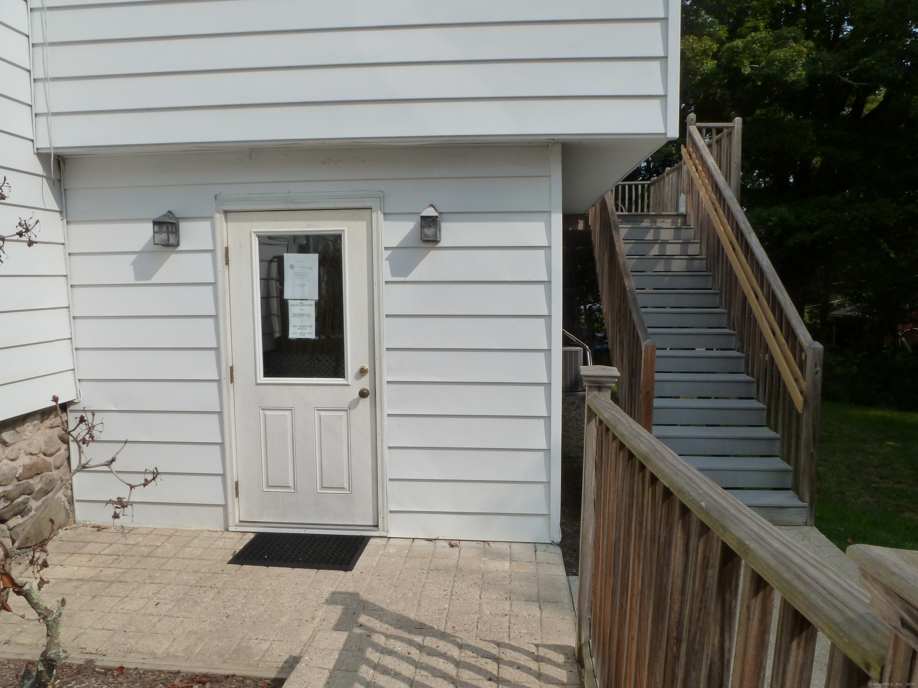 324 Albany Turnpike