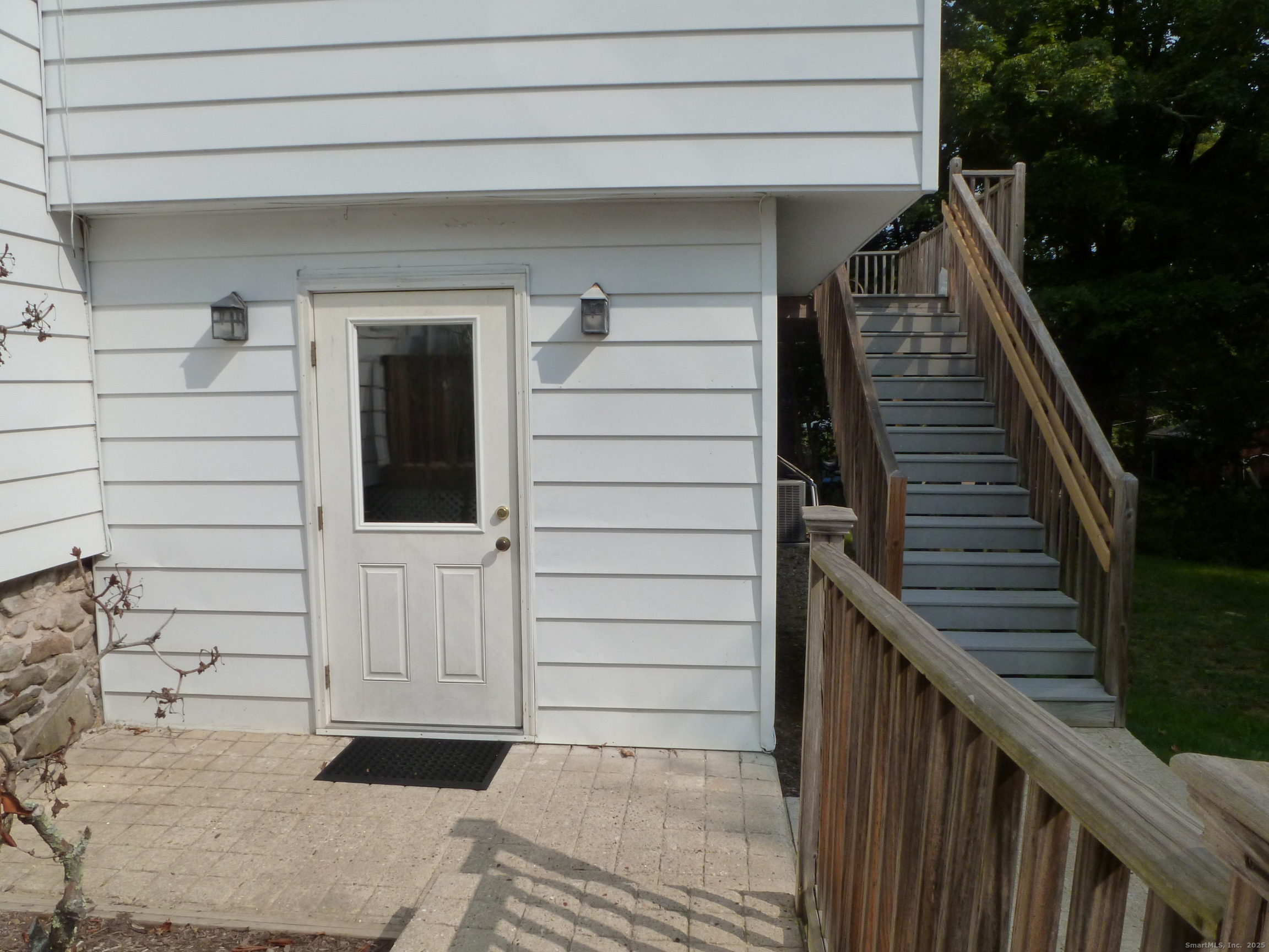 324 Albany Turnpike