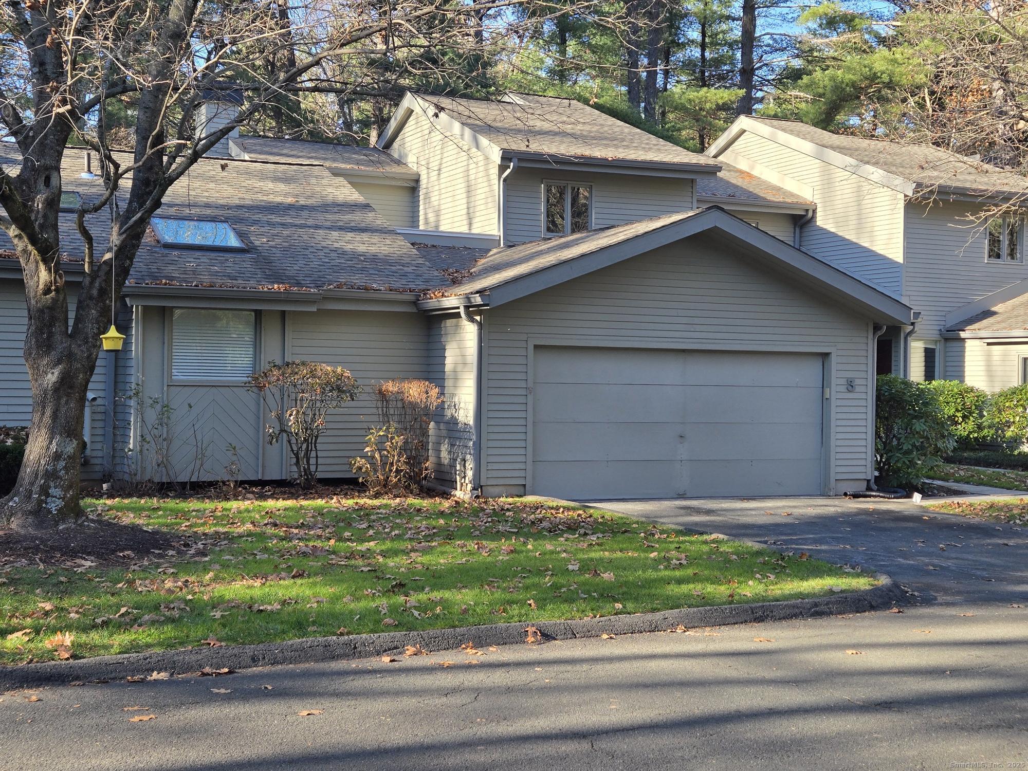 3 Acorn Glen 3