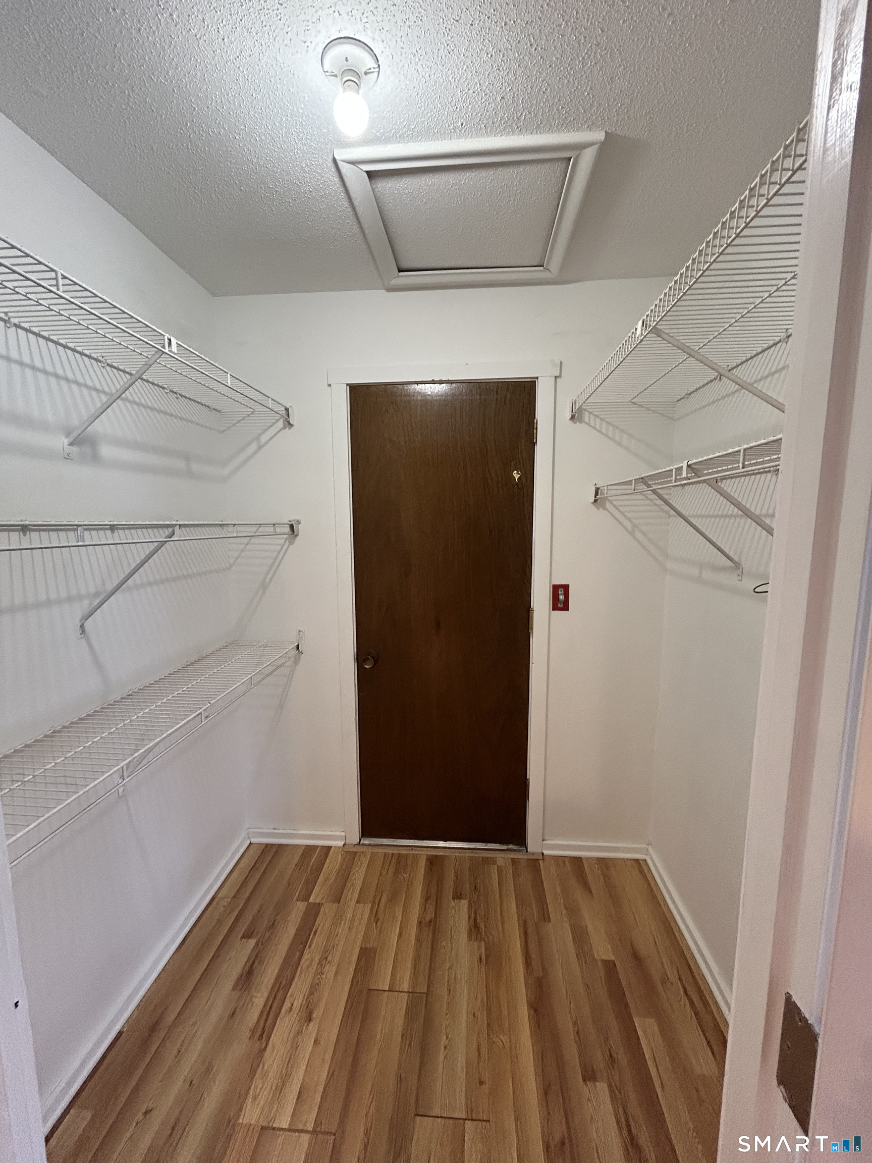 90 Little Oak Lane 90