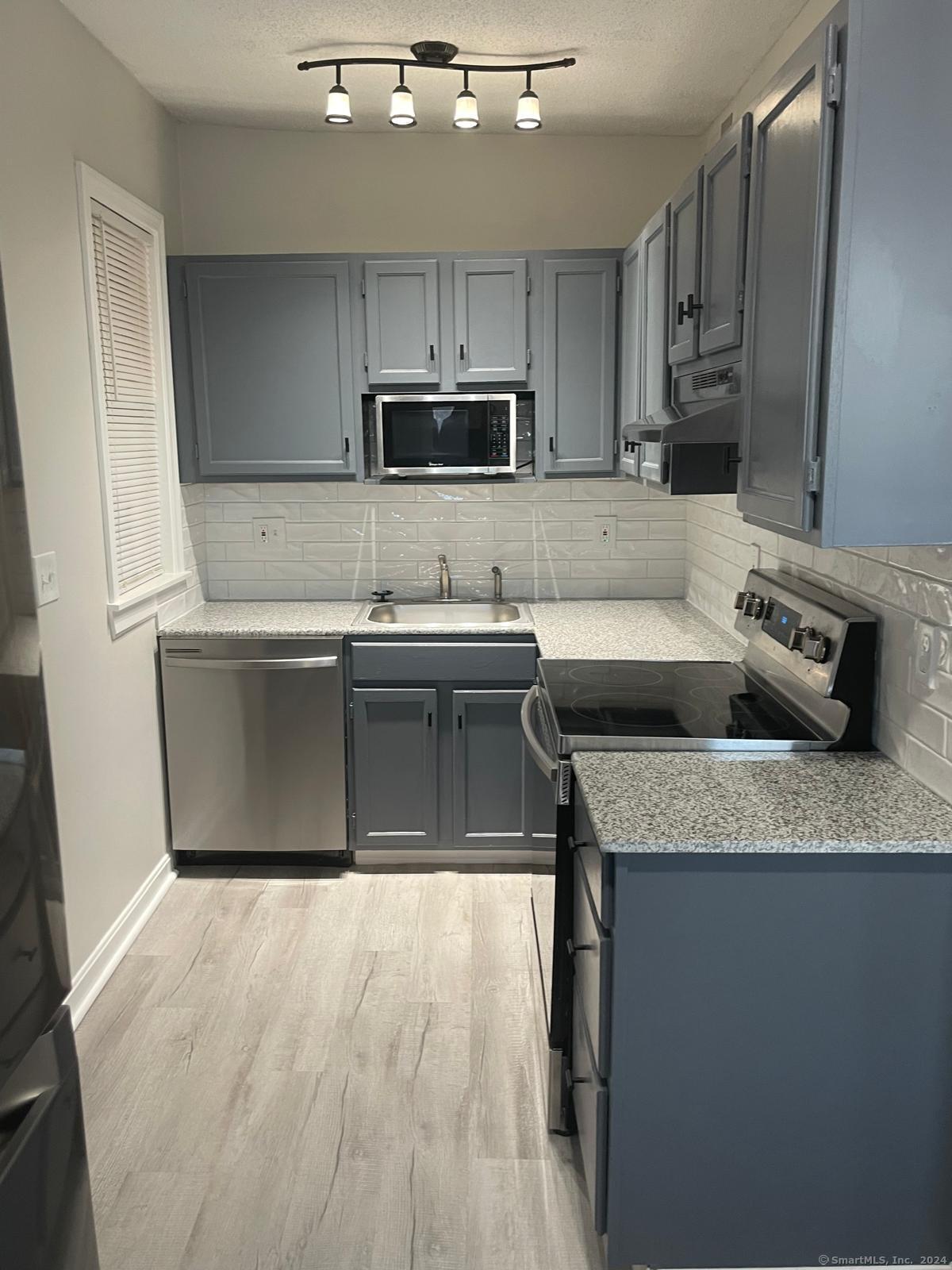 17 Harrison Place APT C