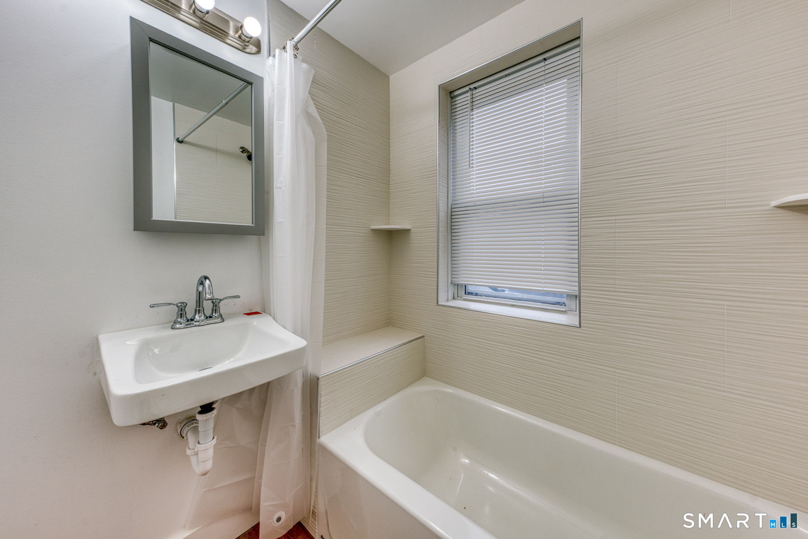 152 Oak Street 1S