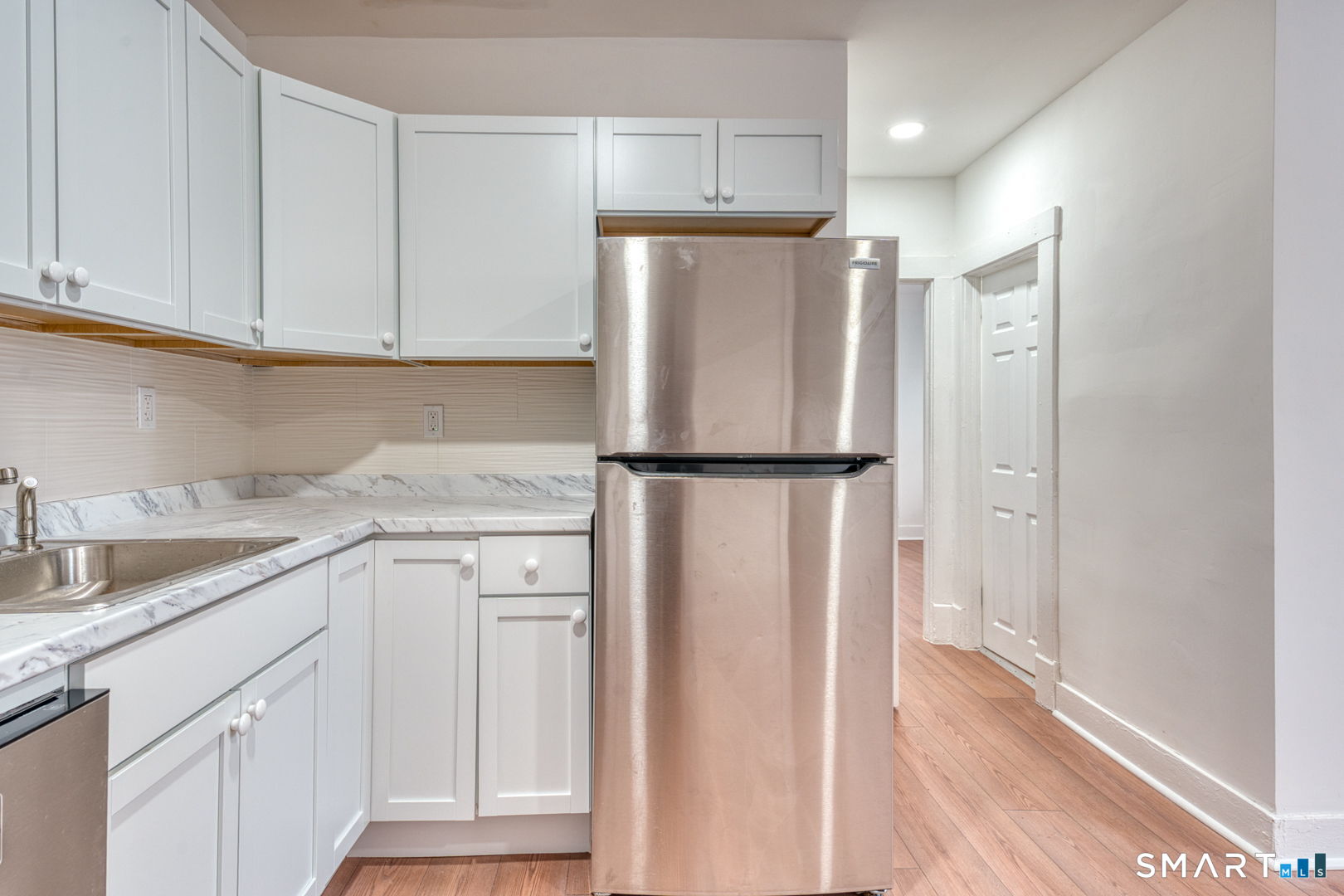 152 Oak Street 1S