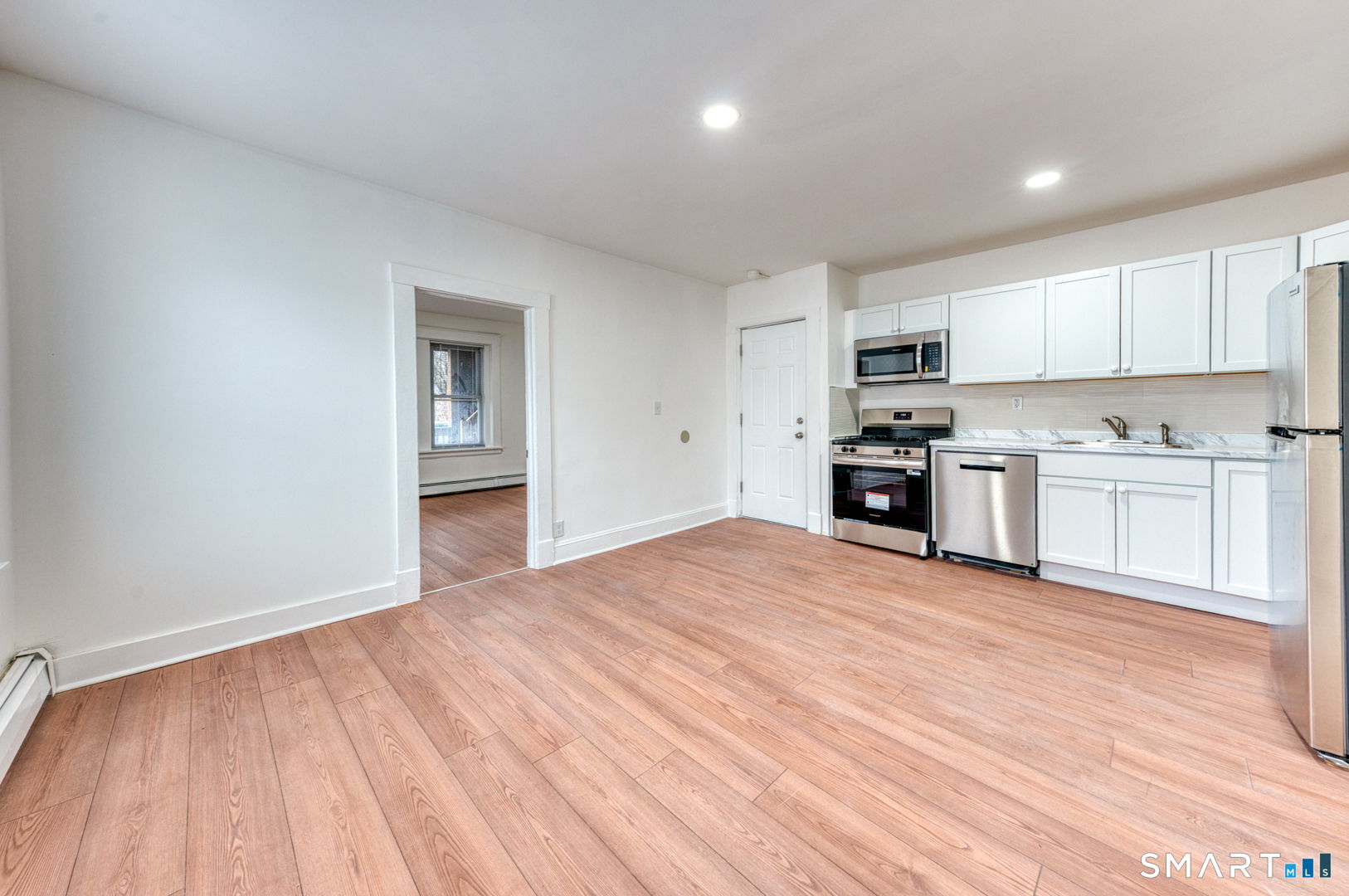 152 Oak Street 1S