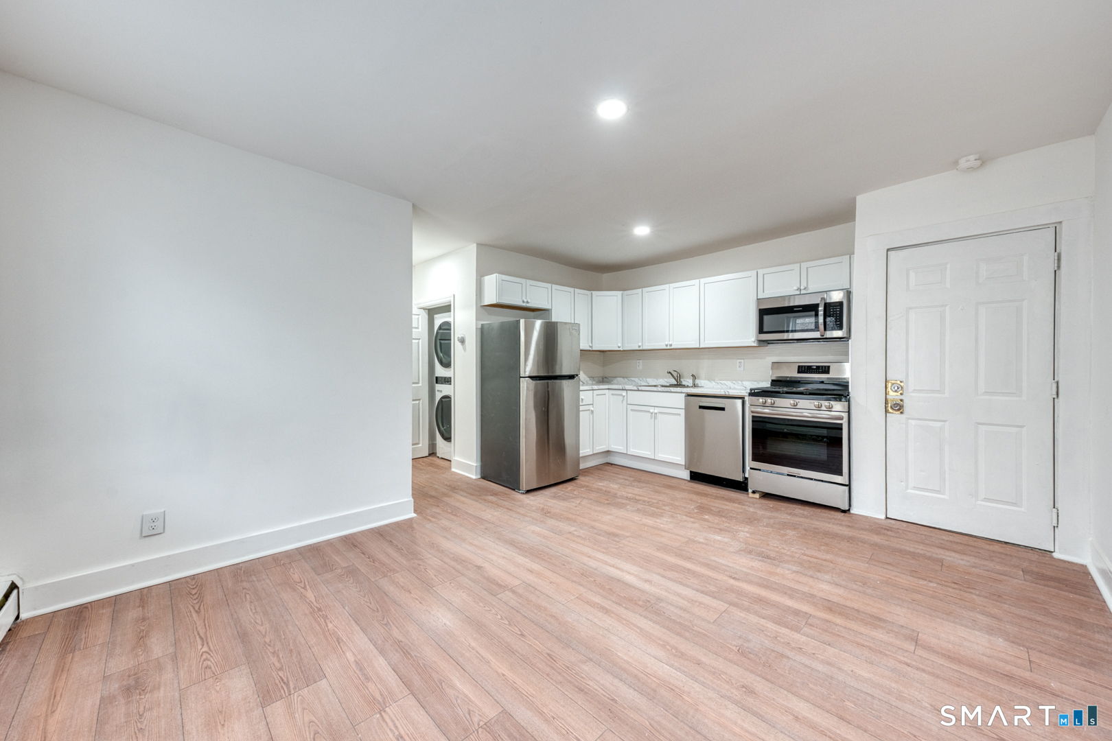 152 Oak Street 1N