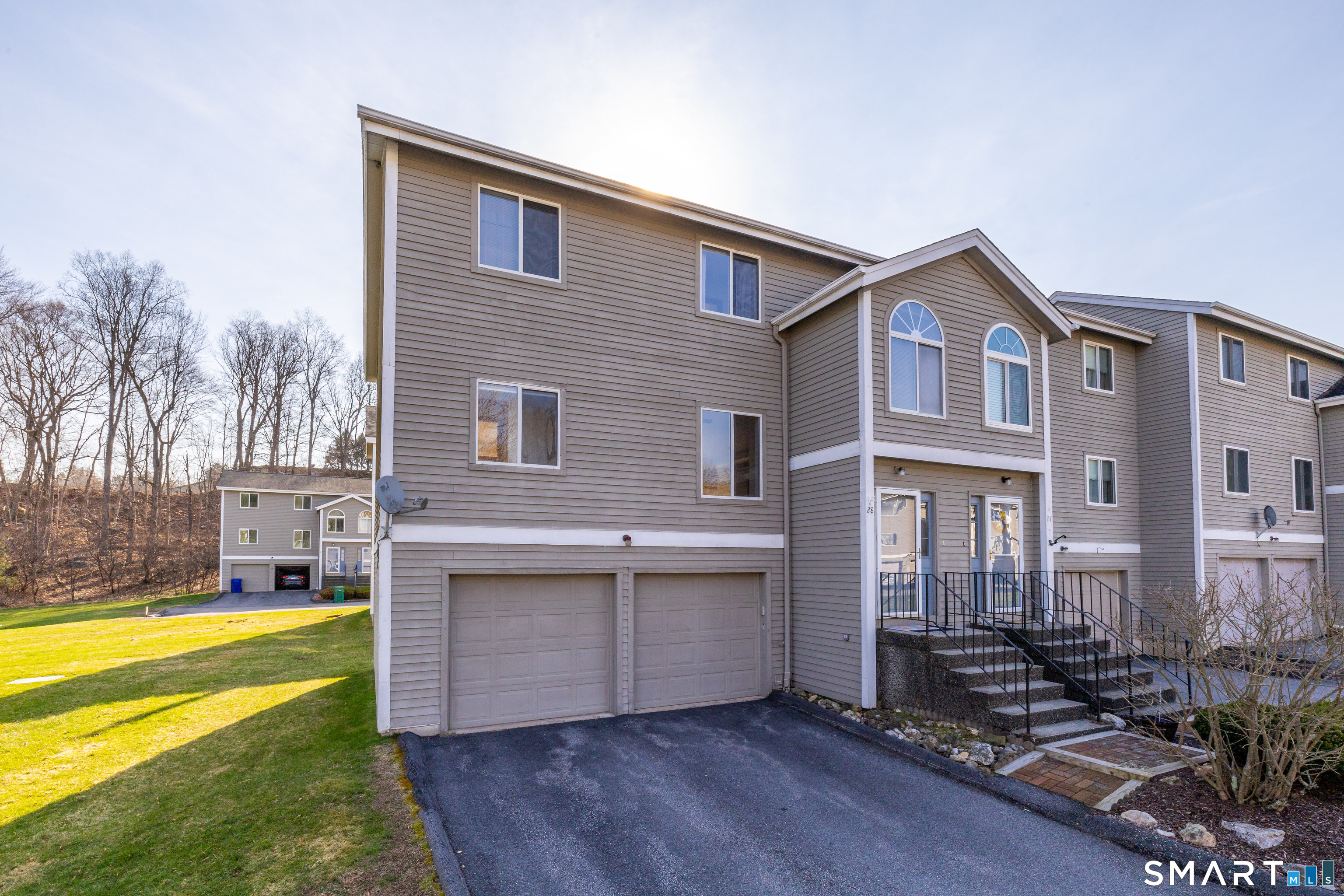 111 Riverton Road 28