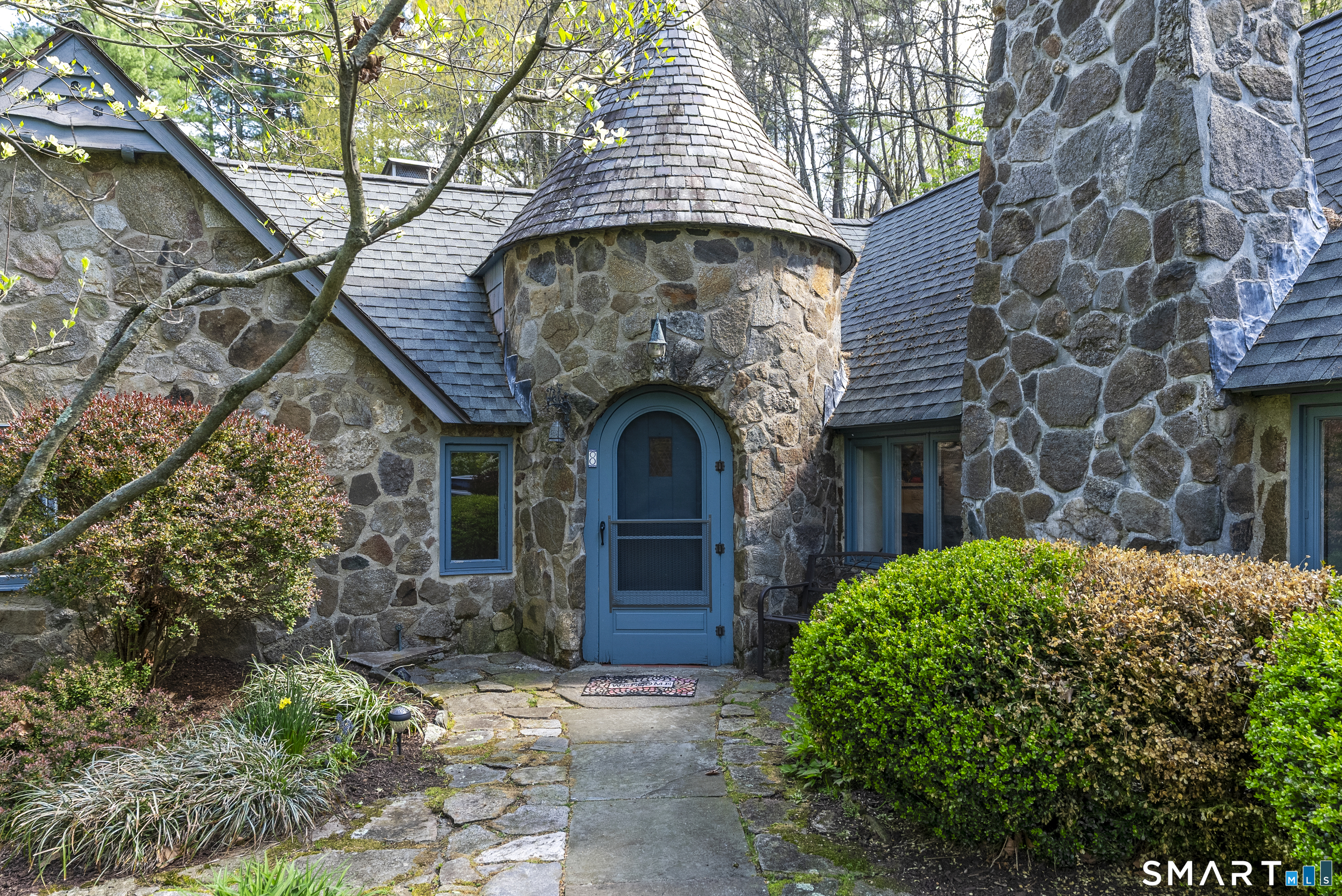 8 Morgan Road