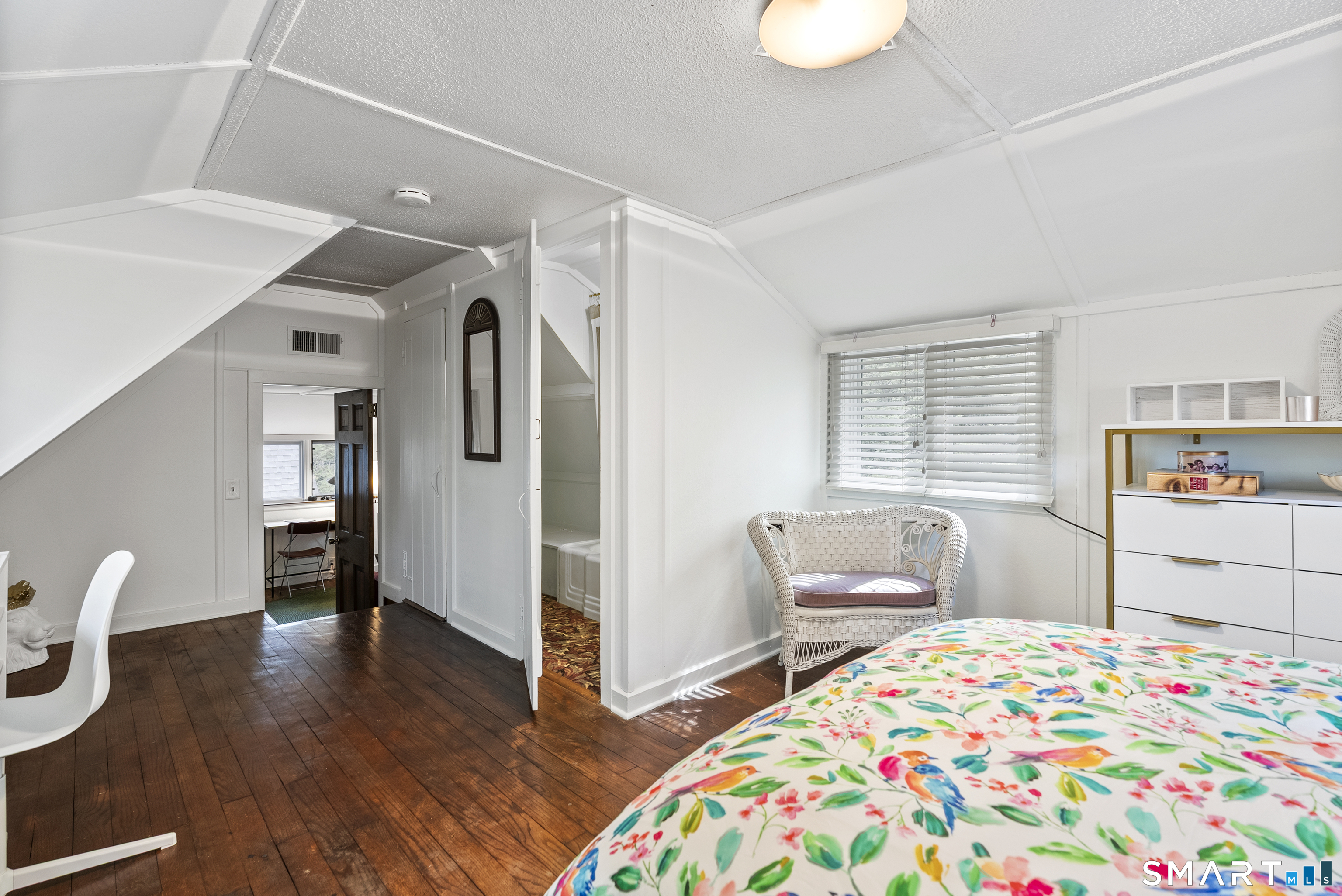 8 Morgan Road