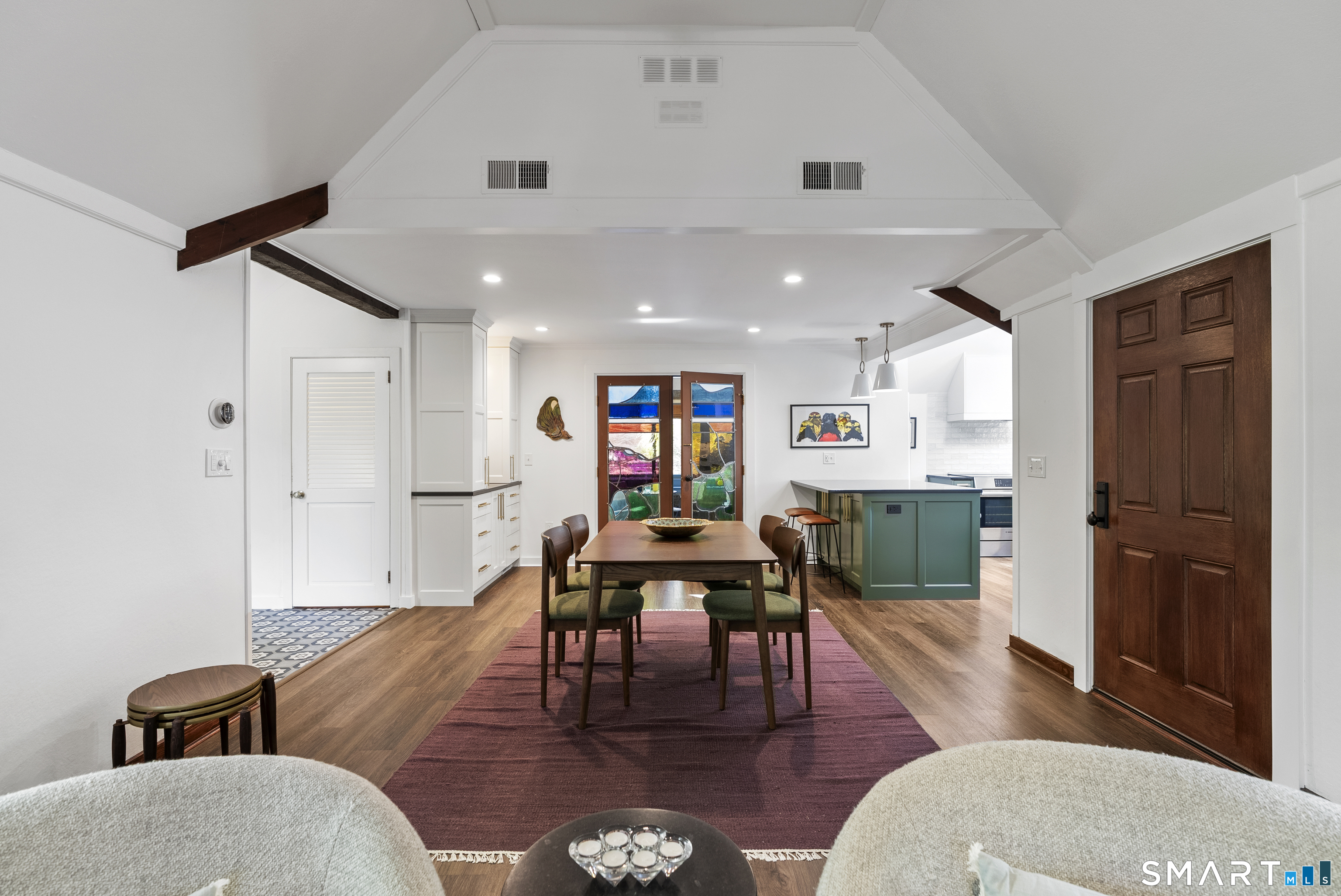 8 Morgan Road