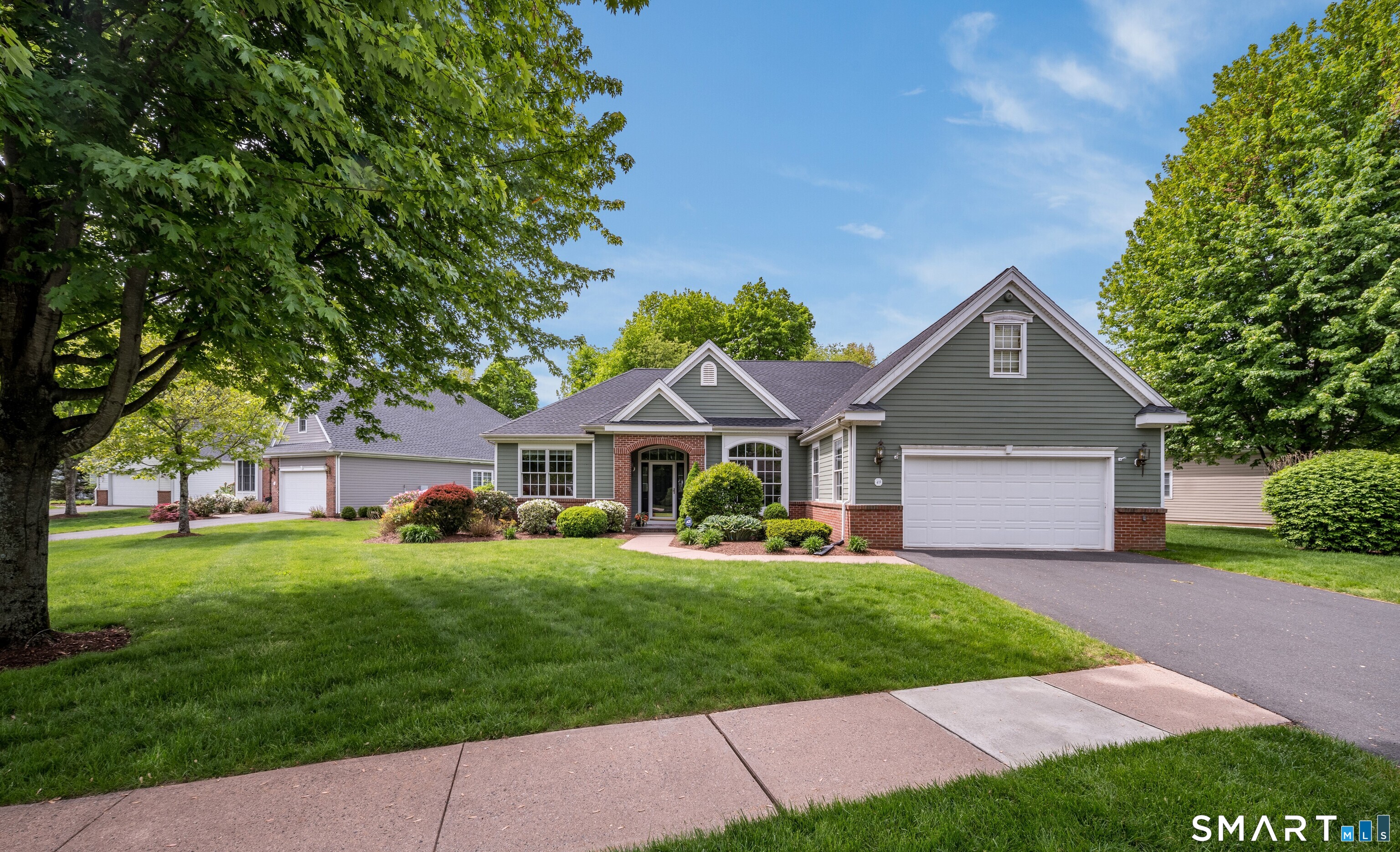 49 Worthington Drive