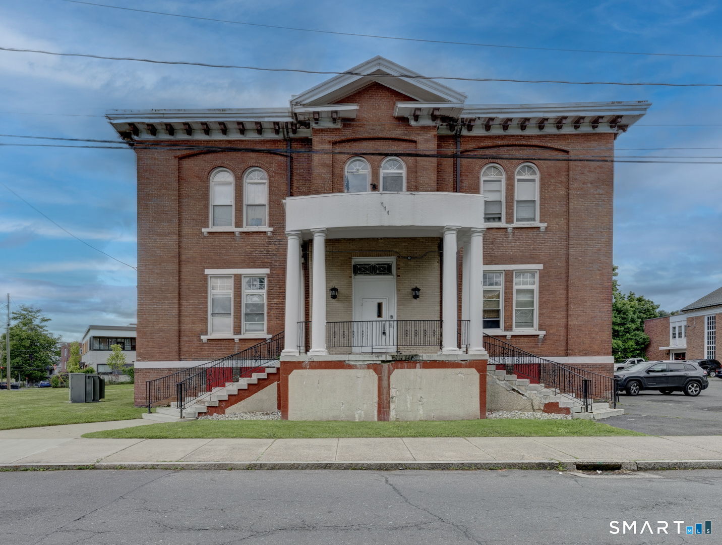 111 Franklin Square 106