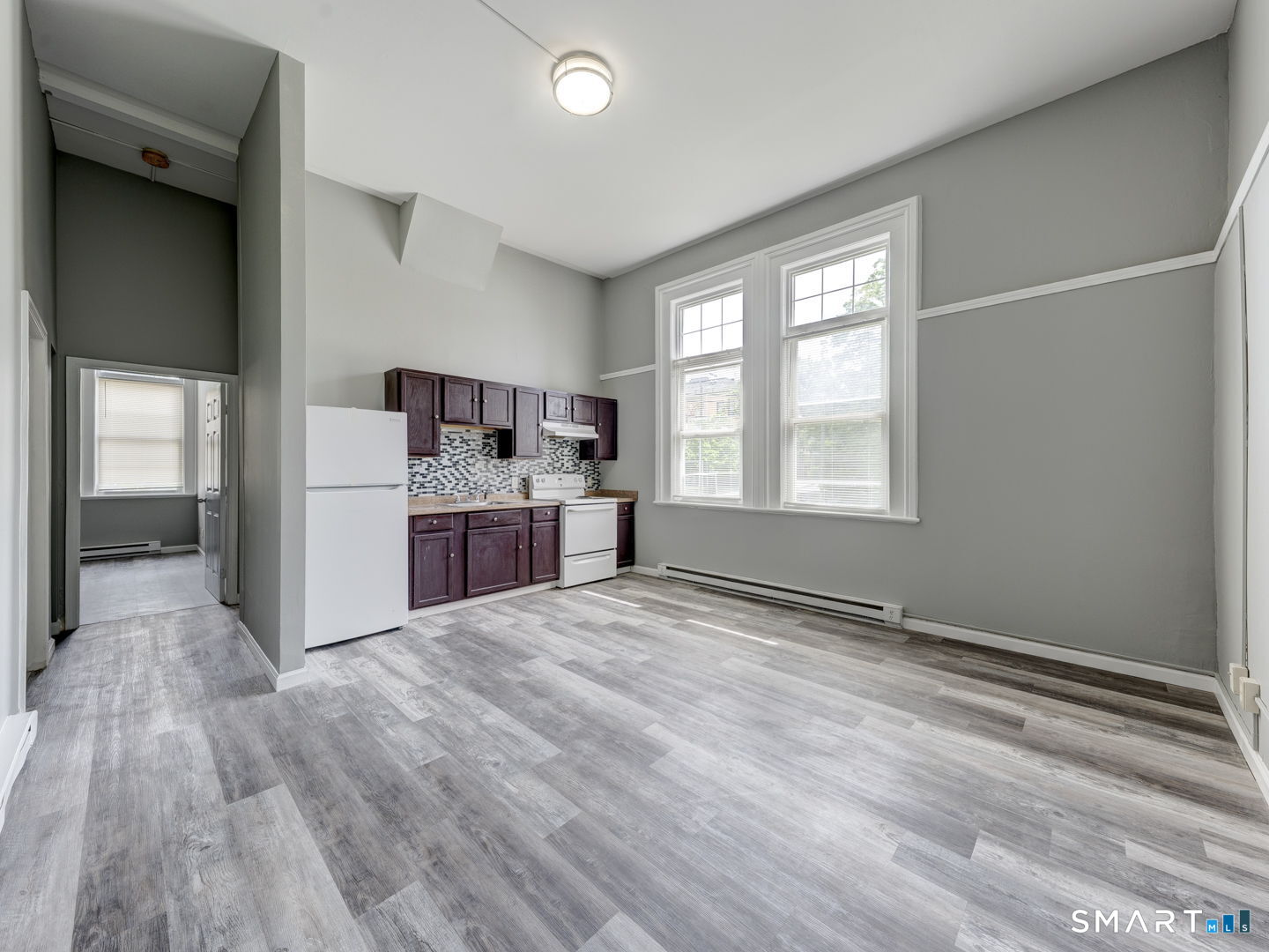 111 Franklin Square 106