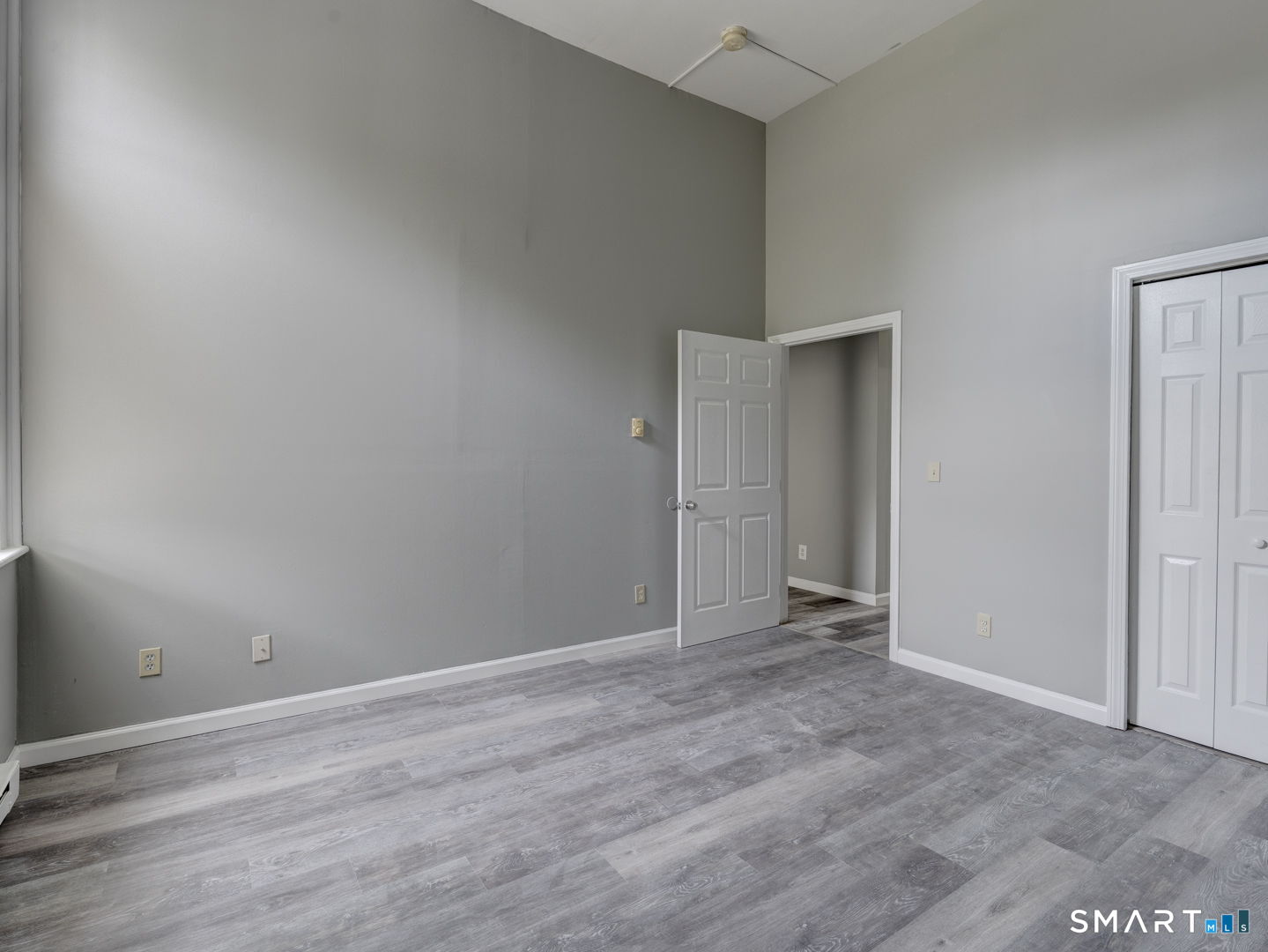 111 Franklin Square 106